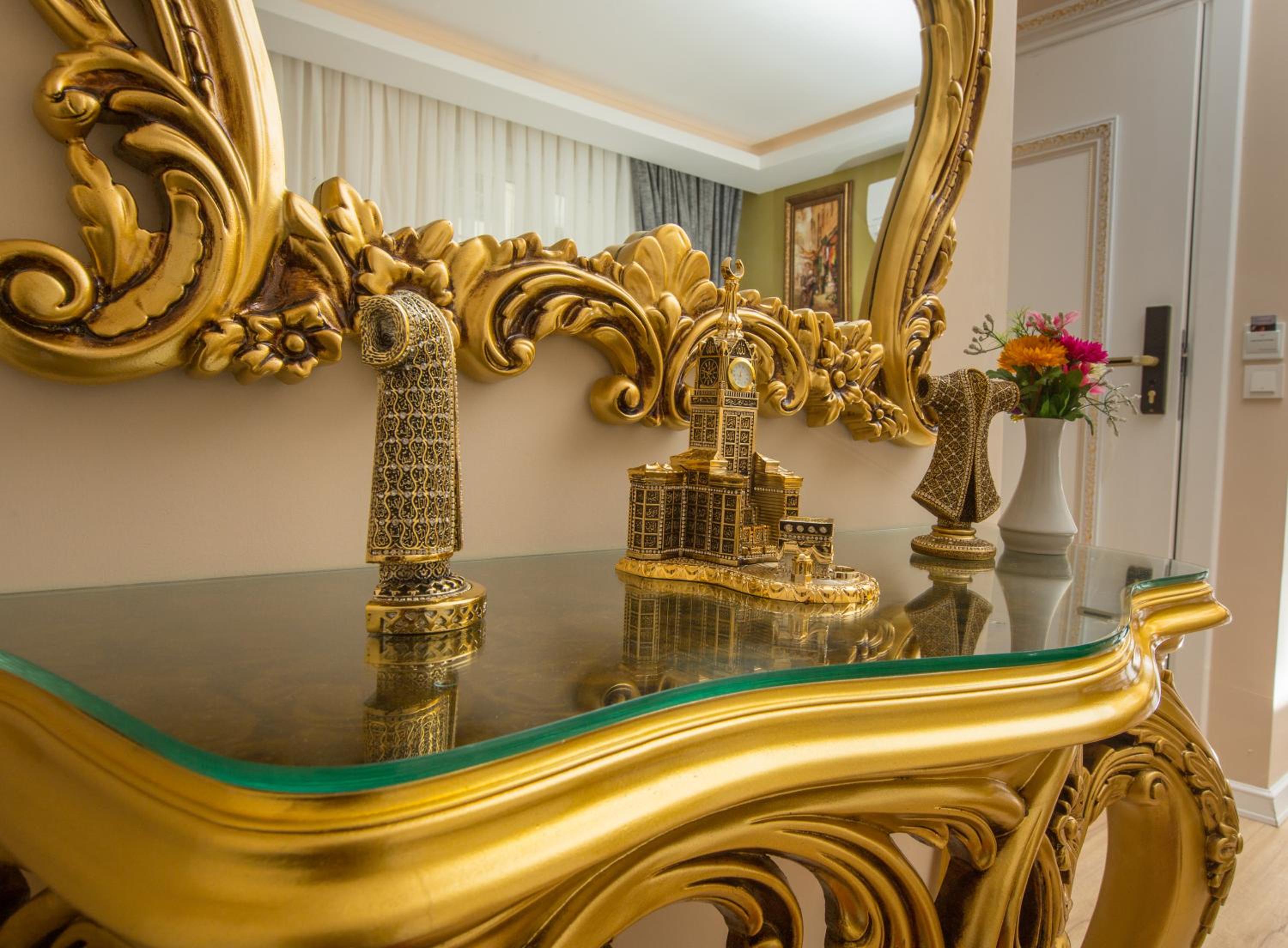 Atlantis Royal Otel - Image 33