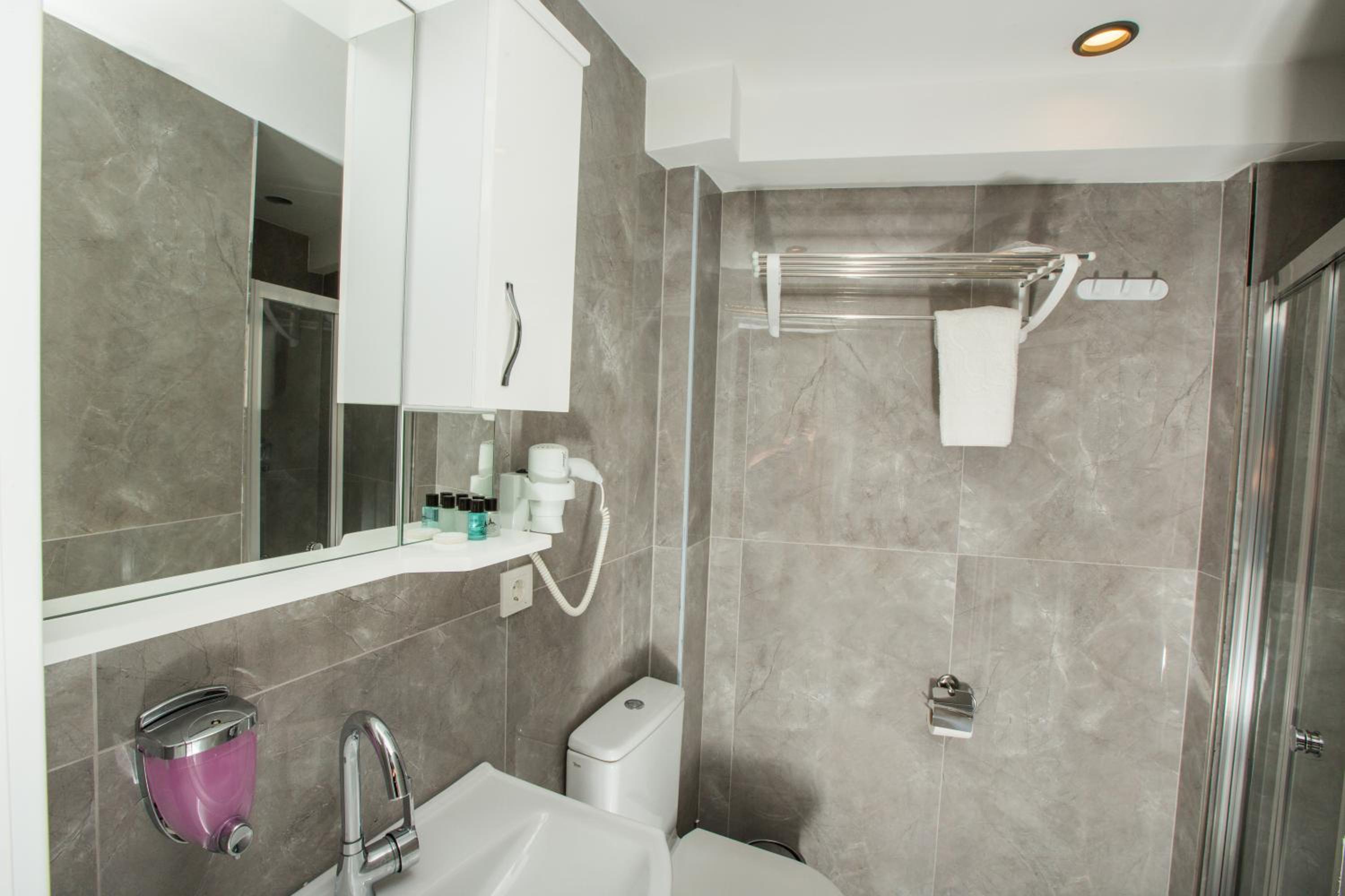 Atlantis Royal Otel - Image 37