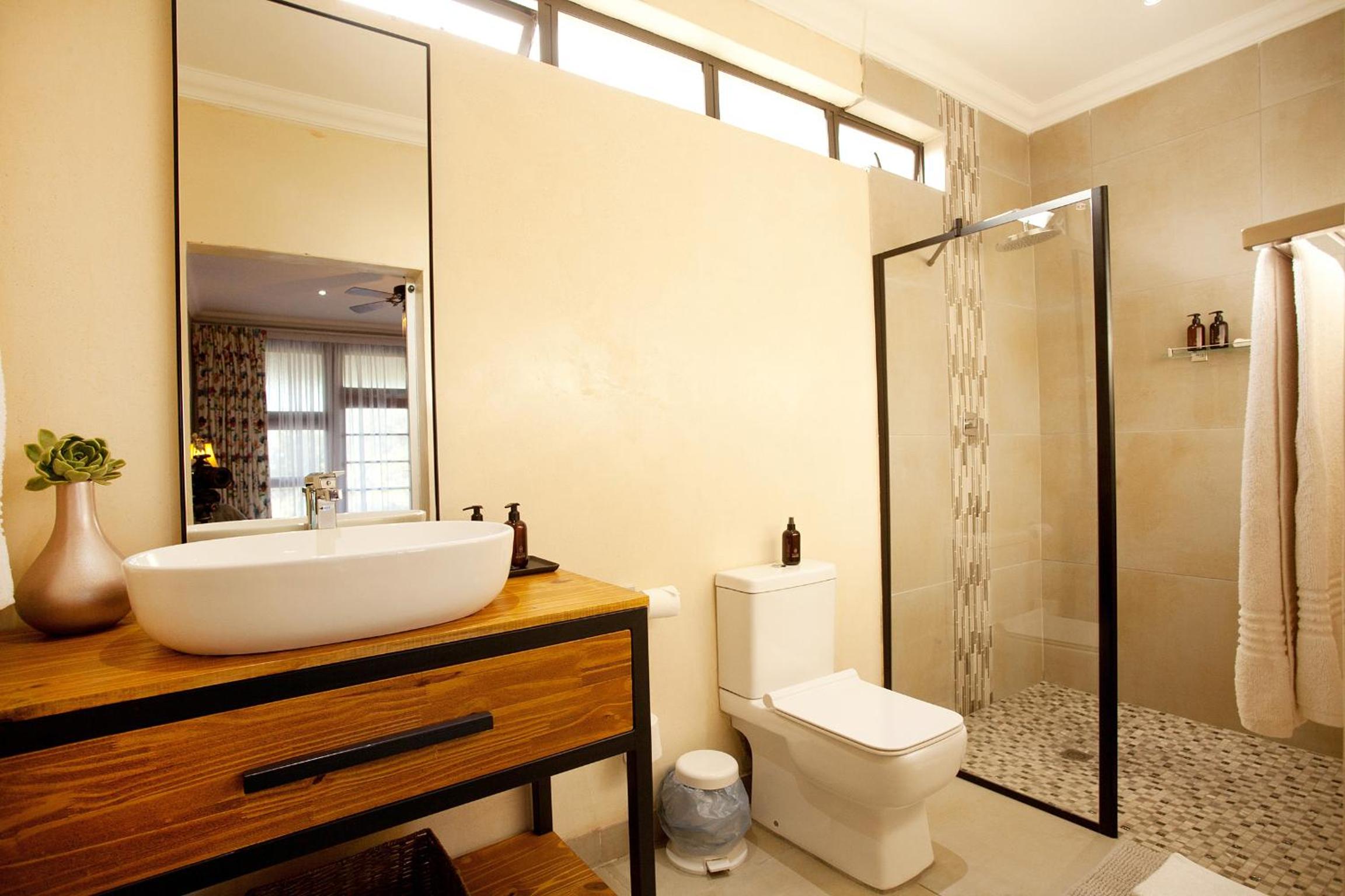 Addo Elephant Safari Lodge - Bellevue Forest Reserve