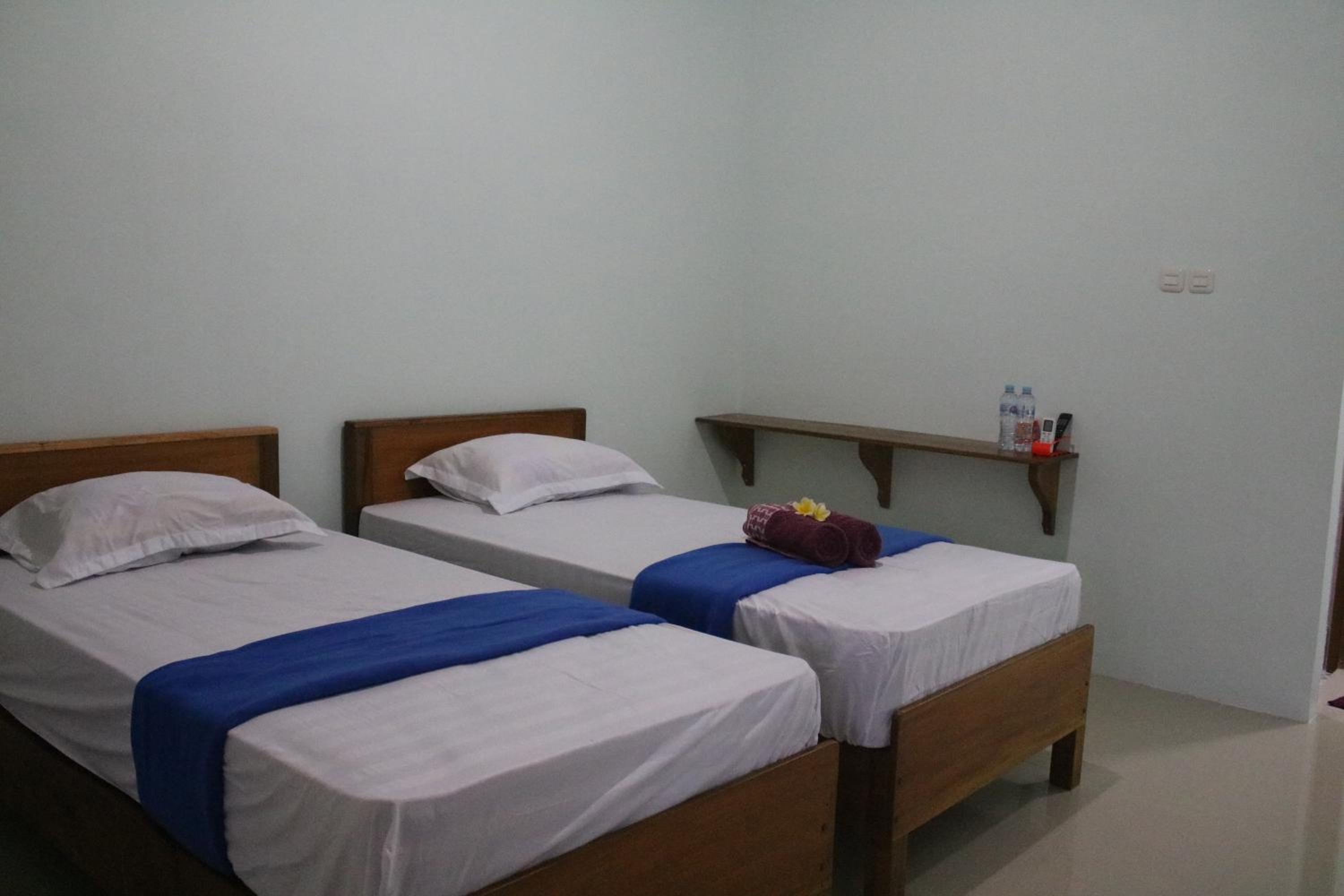 Arrys Watukarung Surfcamp, Kalak - 24