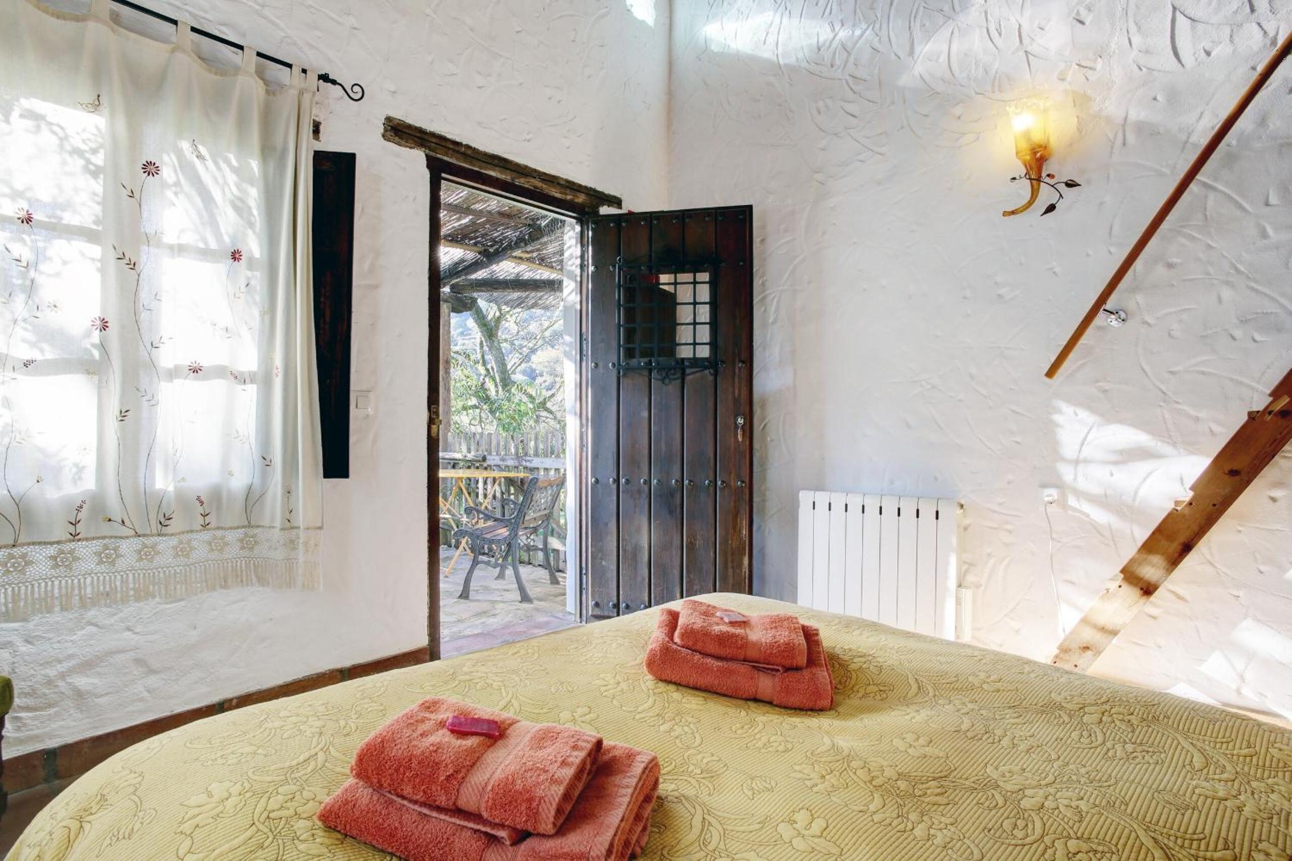 Casa Rural Ahoraya view 3