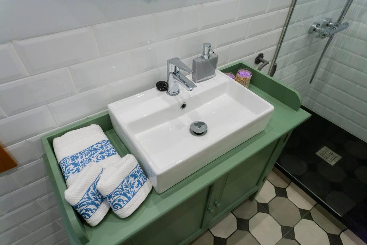 Chic Apartment Madrid Goya by Batuecas