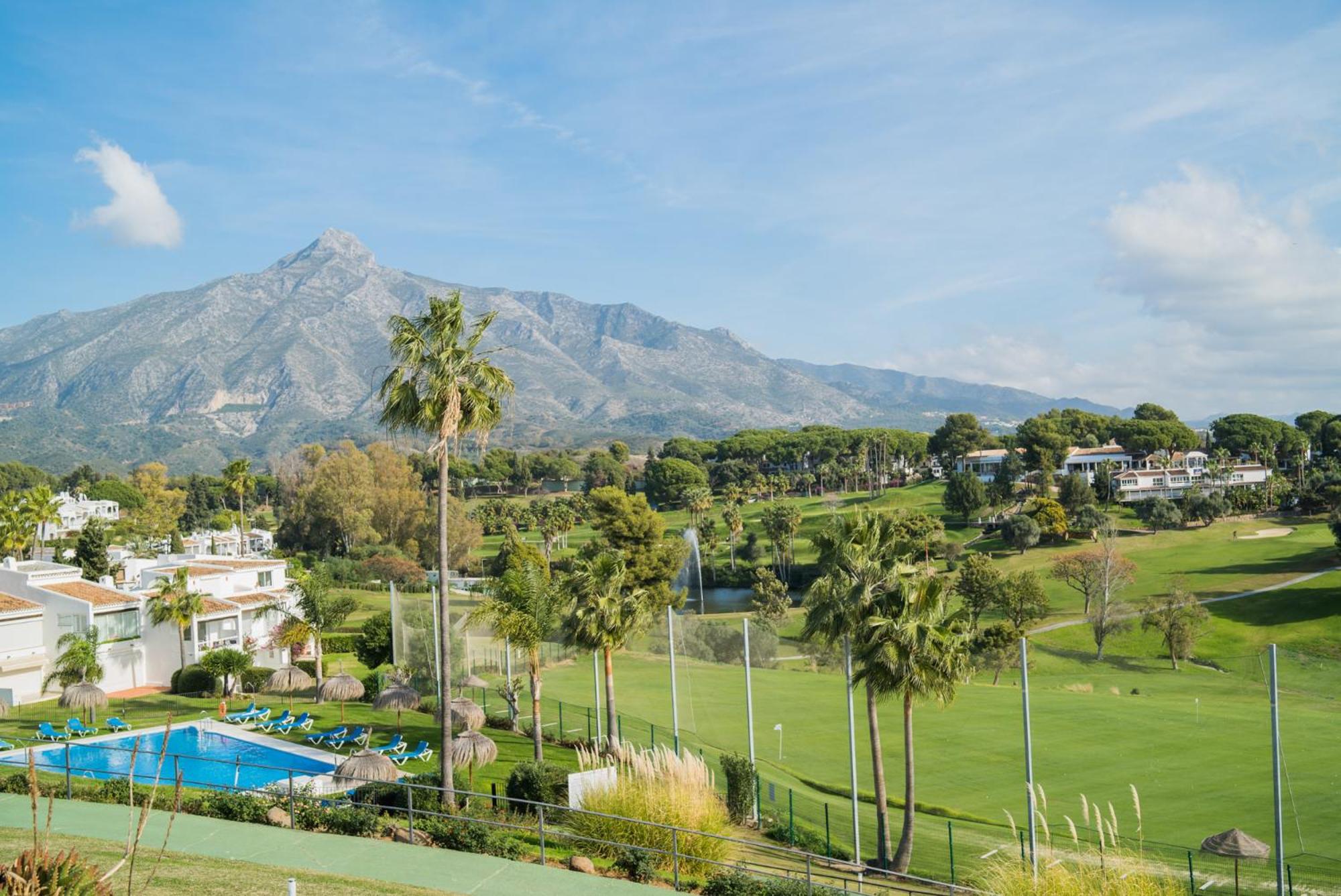 Azahara 1 3A Casa Concha great location and nice view located in the popular Aloha view 3