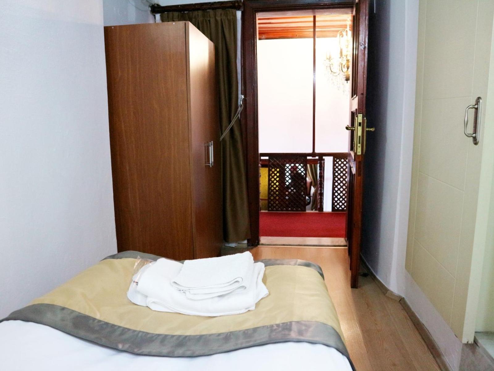 Konak Otel Kaleiçi - Image 11