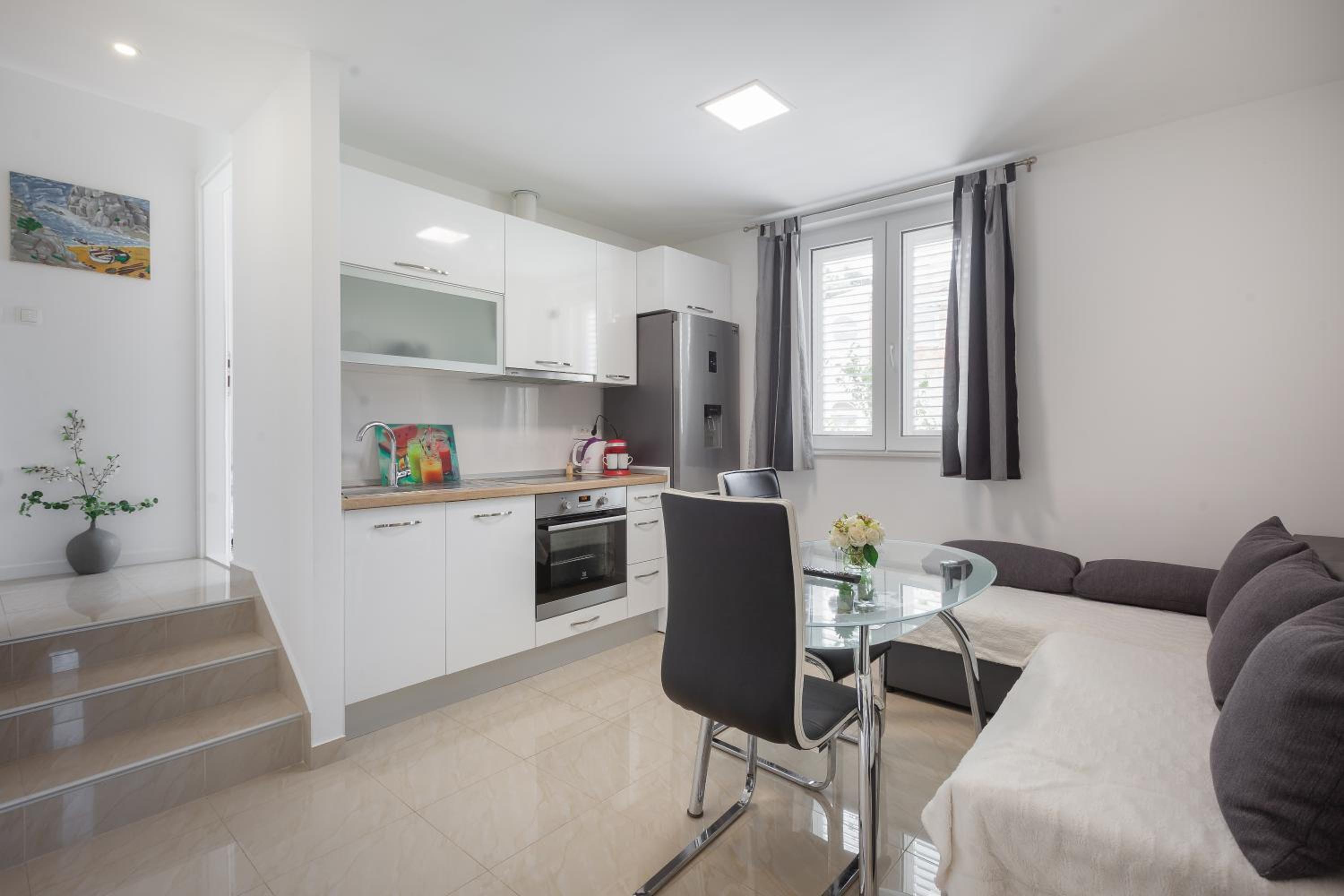 Apartments Ela