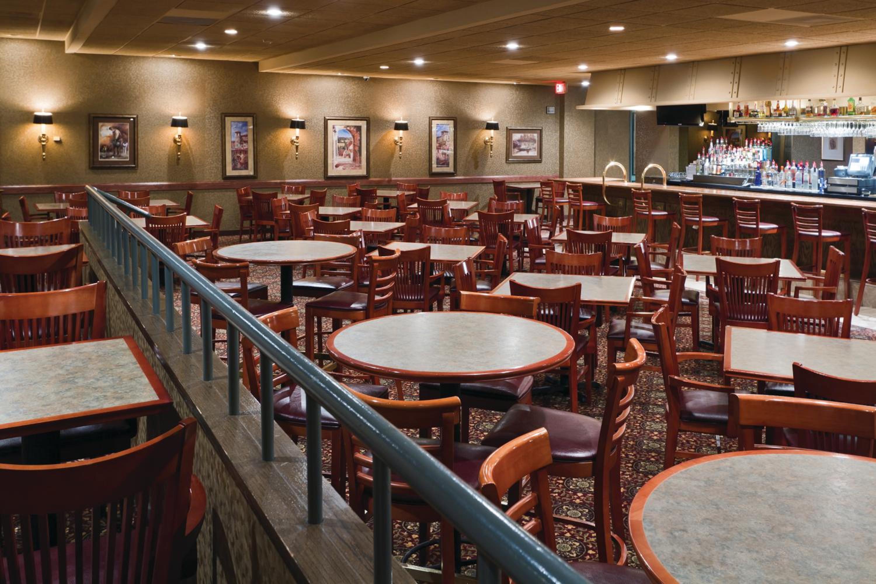 Bismarck Vacations - Bismarck Hotel and Conference Center - Property Image 2