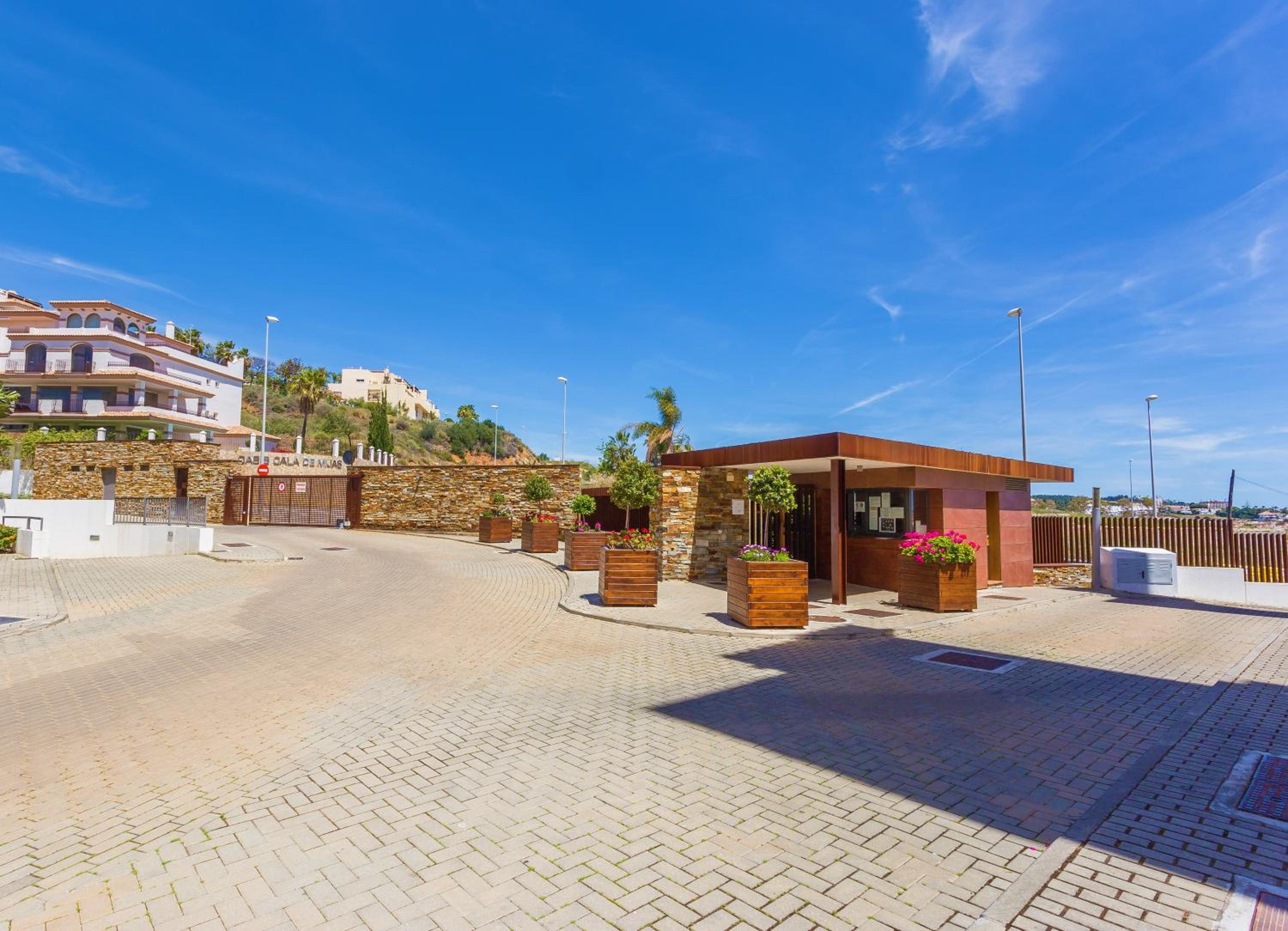 New 2BR 2BA Fully equipped - Alamar La Cala photo 2