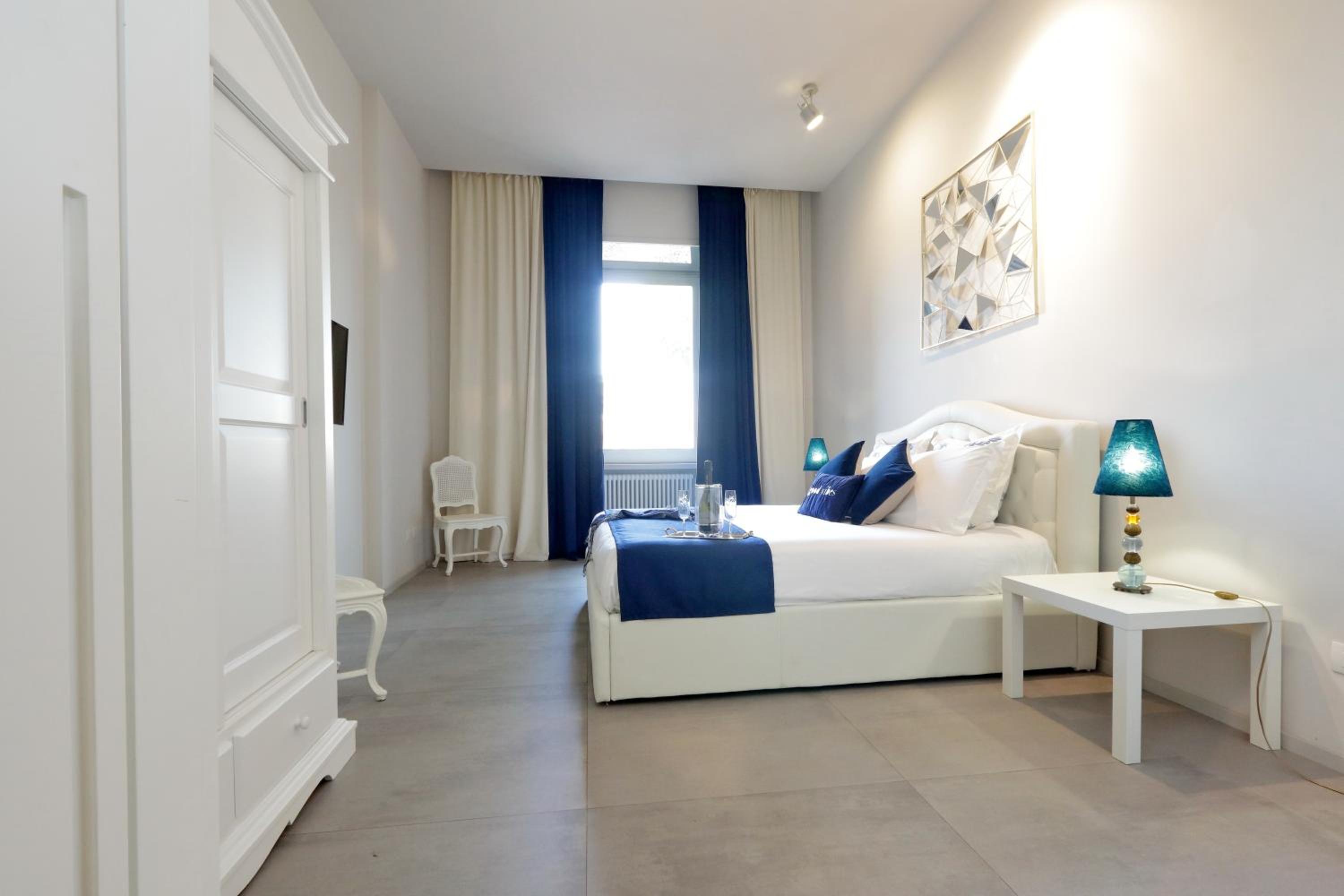 ROMANCE AL COLOSSEO 2 photo 5