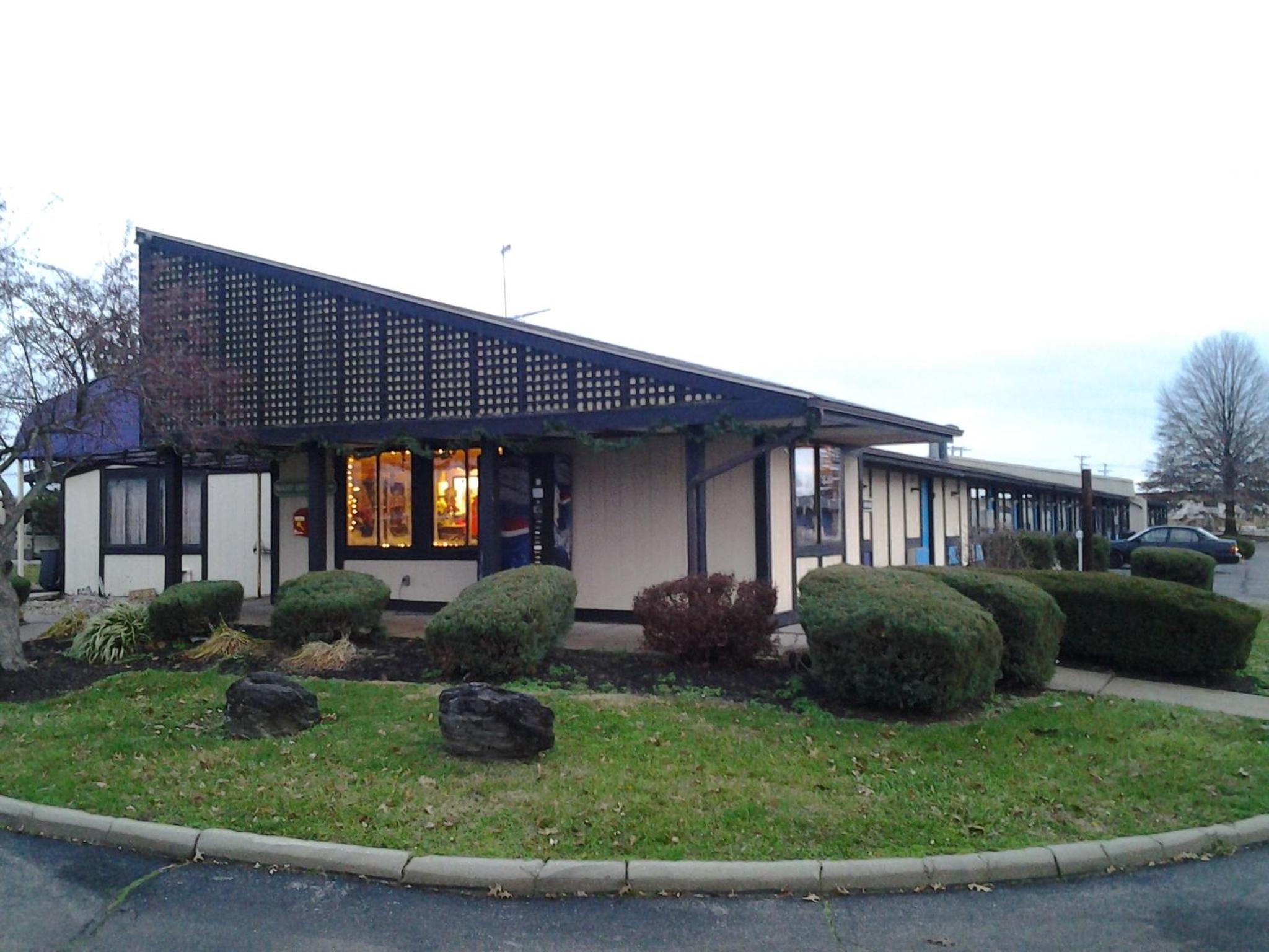 Xenia Country Inn view 4