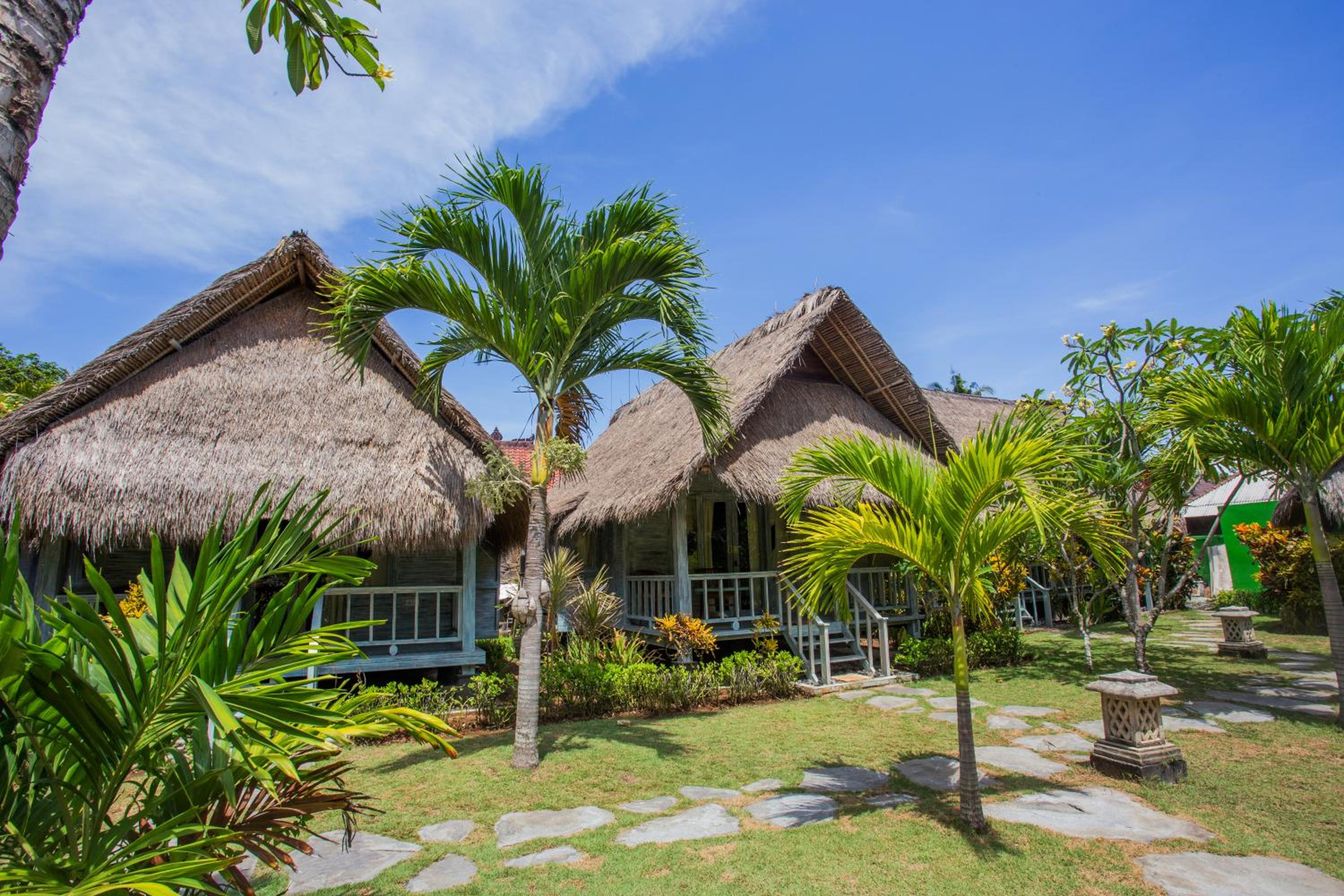 TS Hut Lembongan