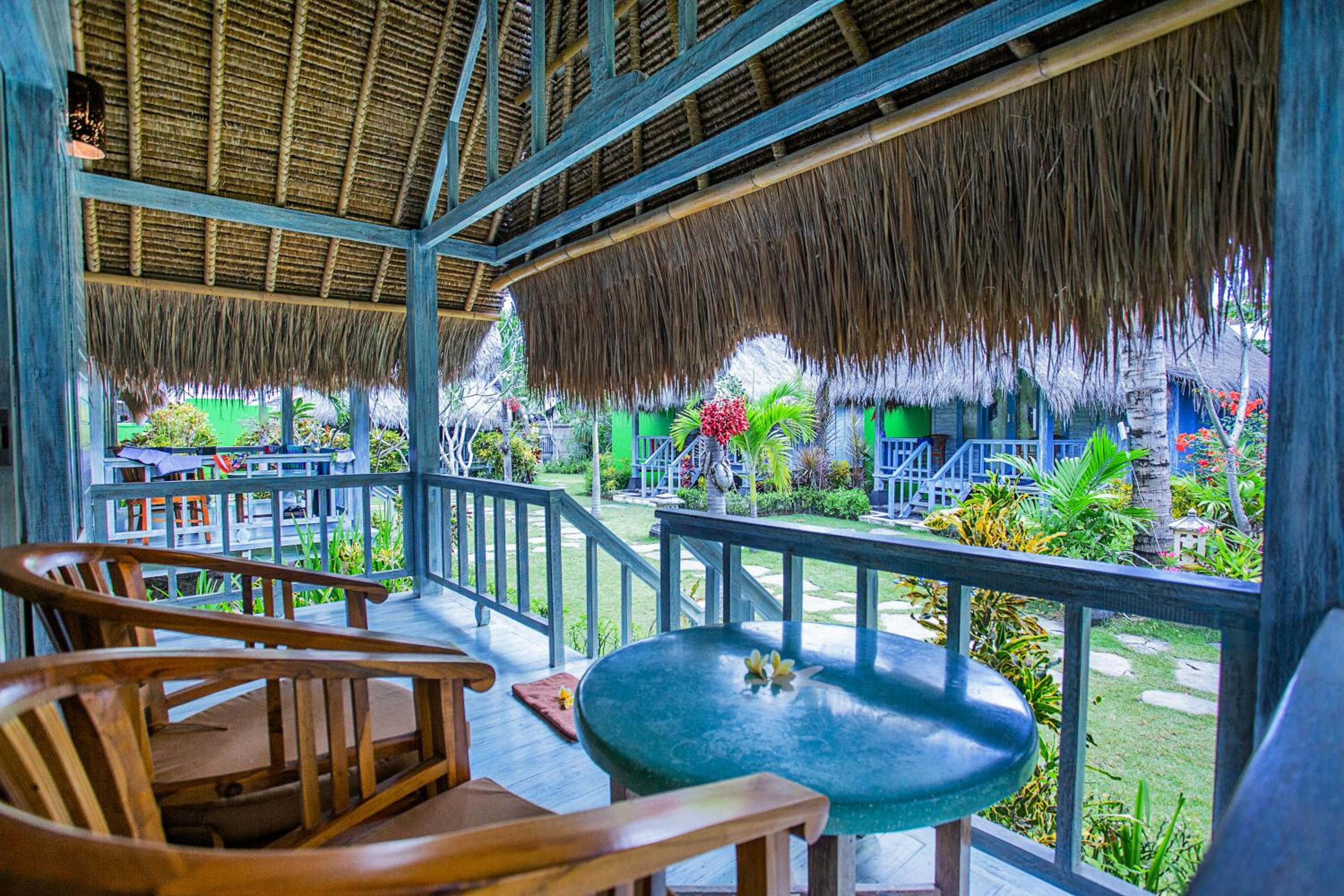 TS Hut Lembongan