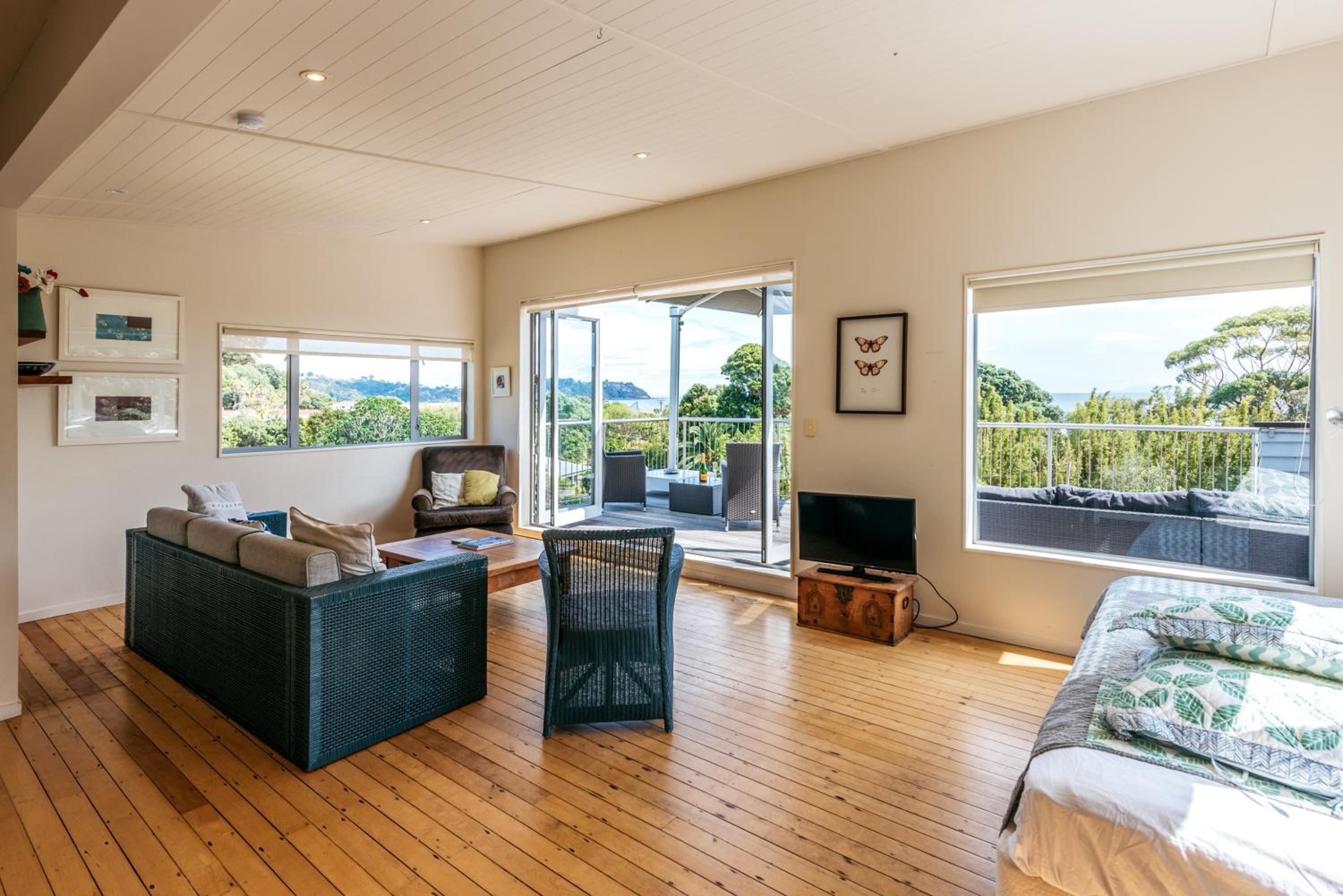 Alison's Place - Onetangi Holiday Home view 2