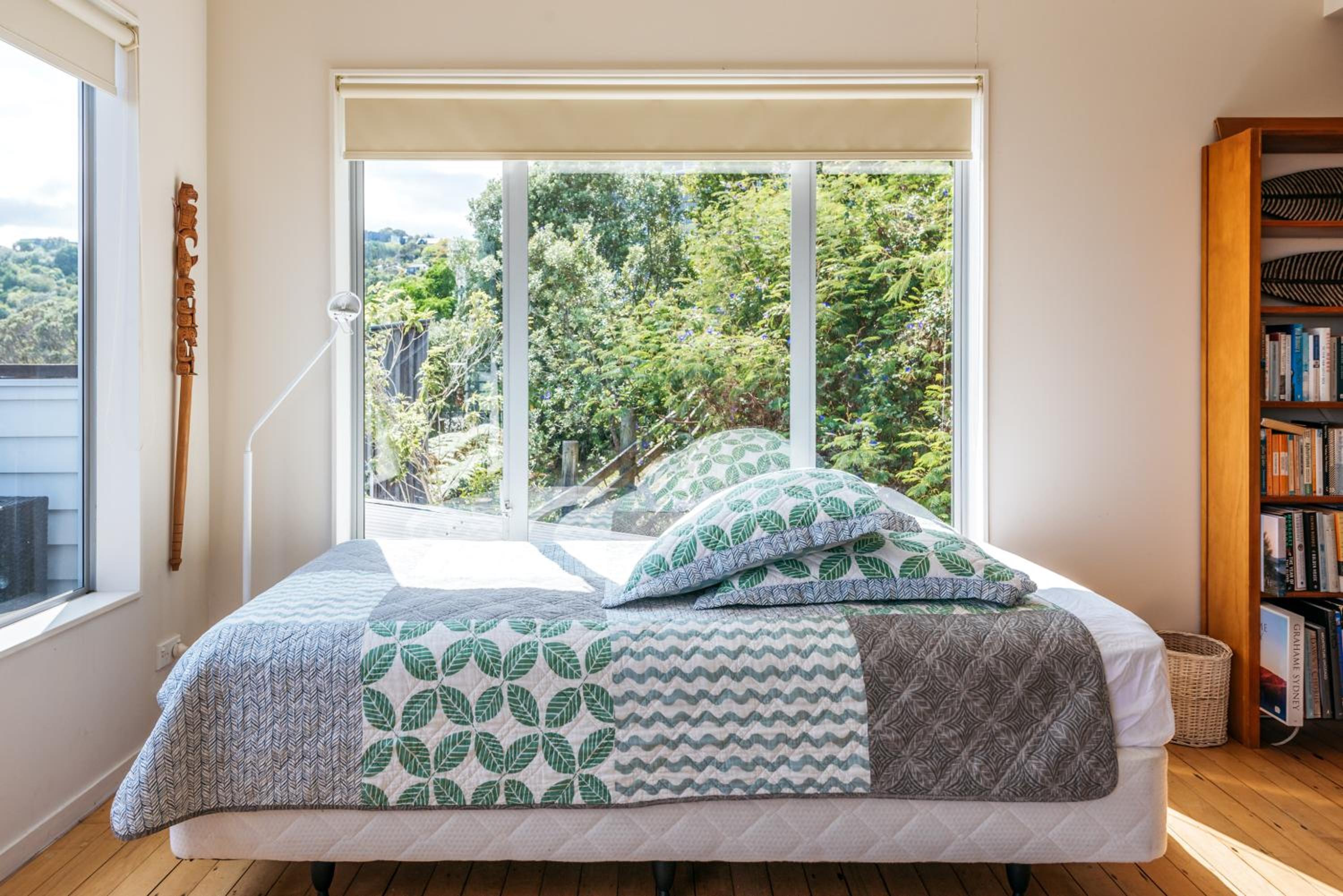Alison's Place - Onetangi Holiday Home view 5