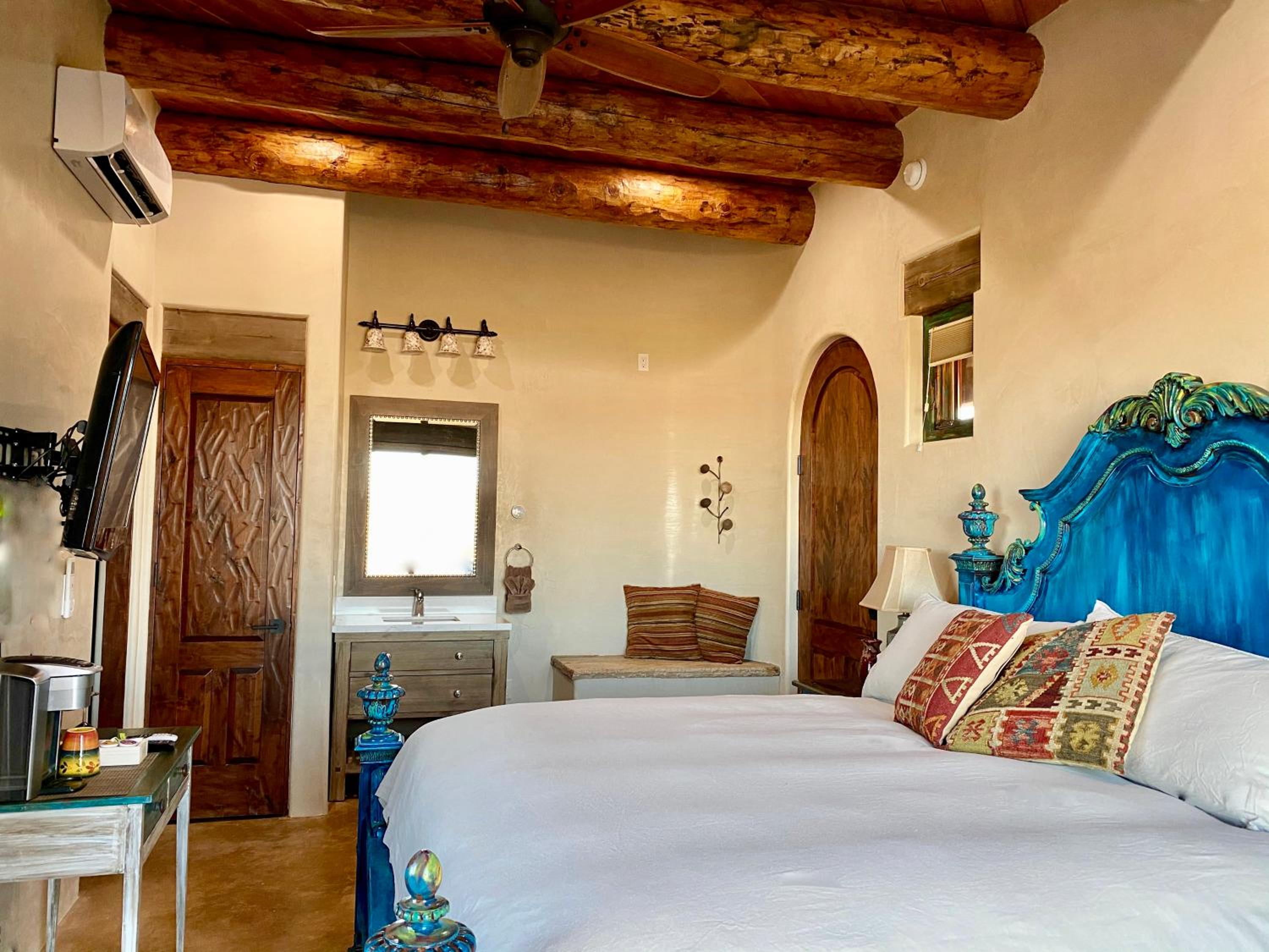 Photo 10