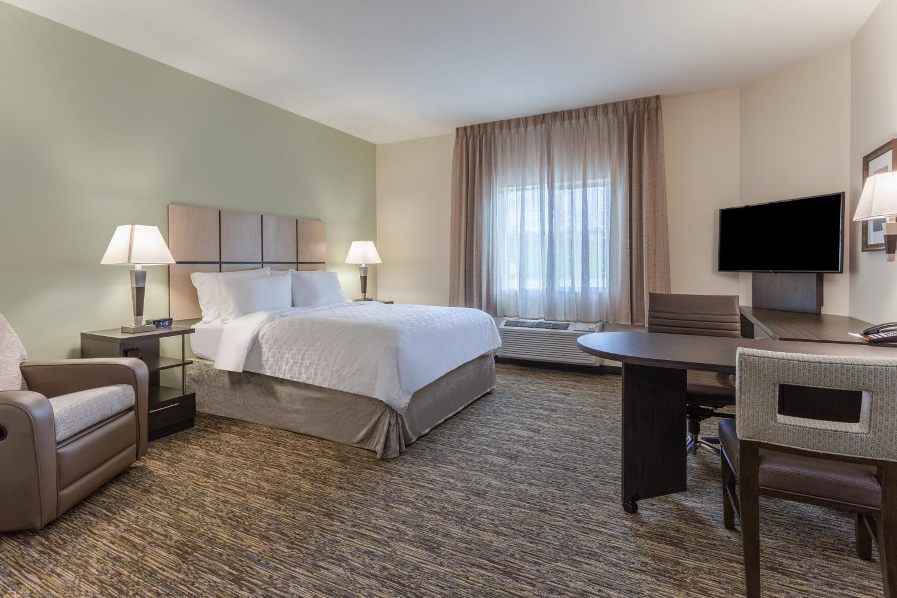 Candlewood Suites - Davenport by IHG