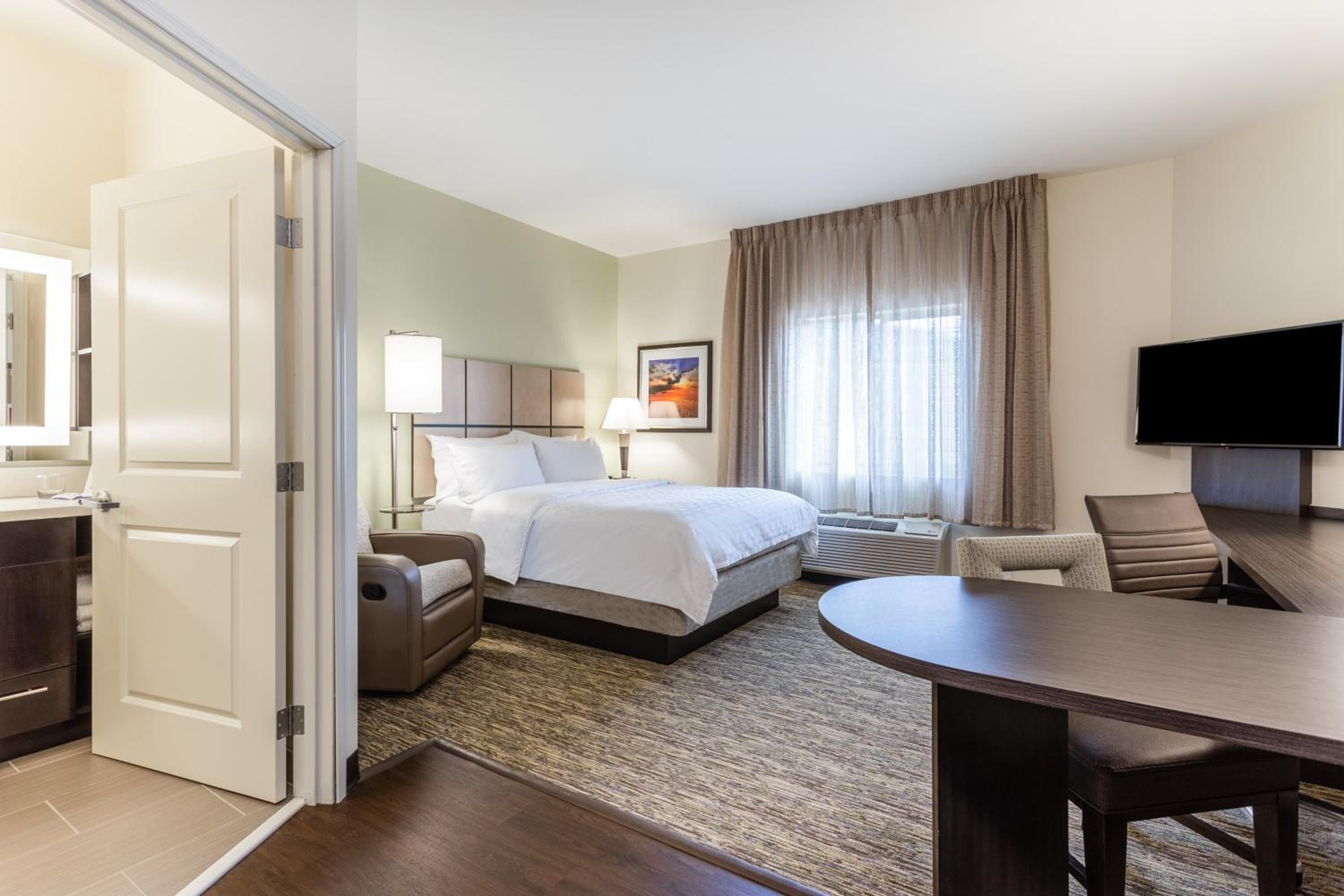 Candlewood Suites - Davenport by IHG