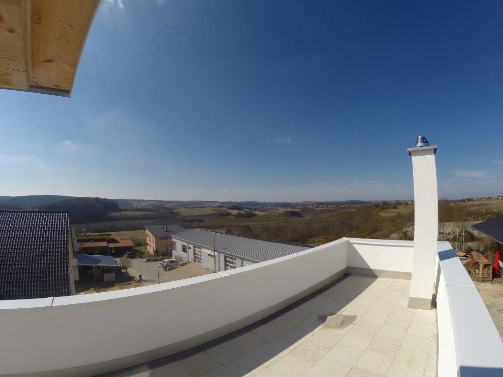 Designerhaus mit Dachterrasse