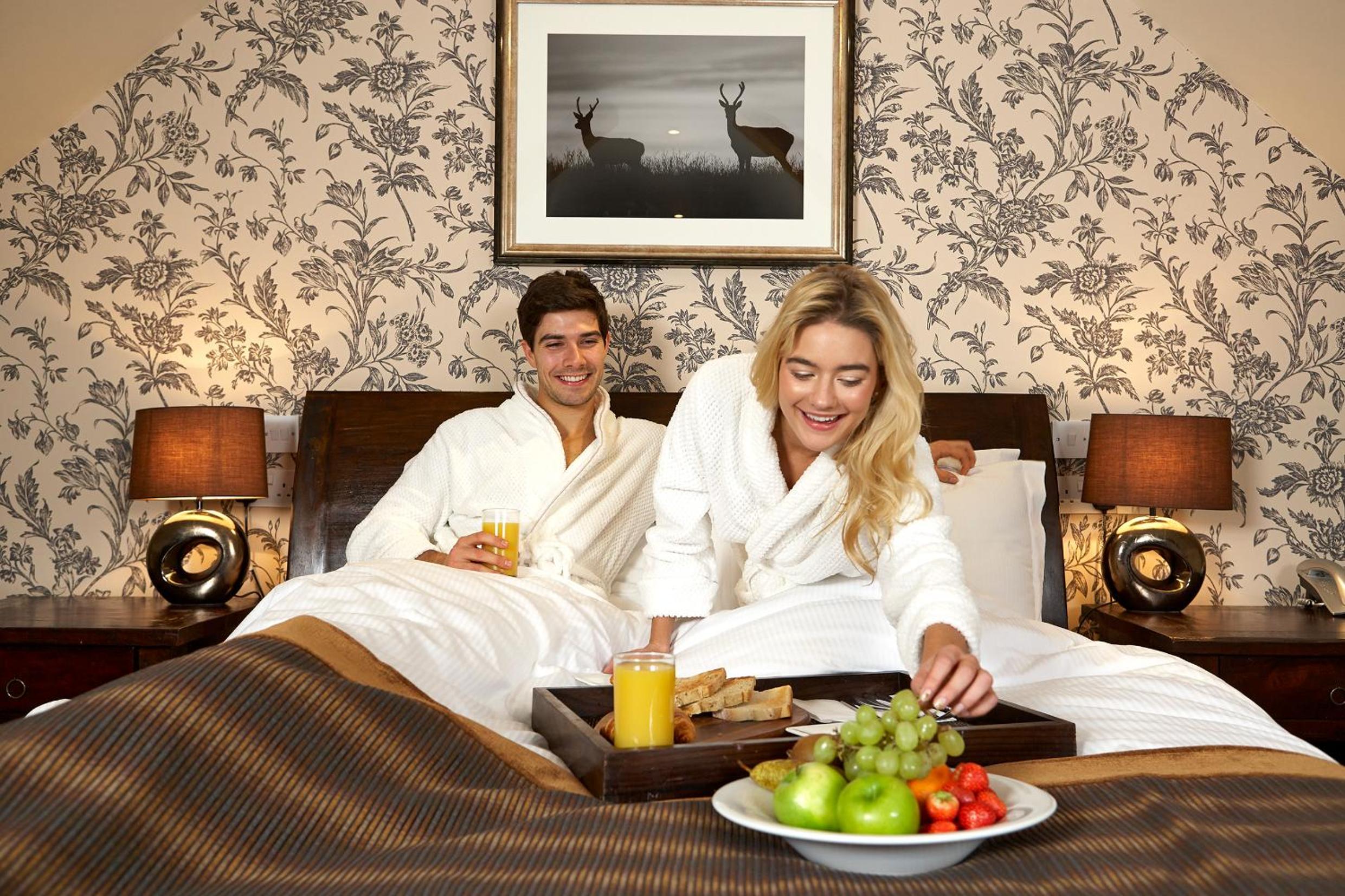 Guildford Vacations - Mandolay Hotel Guildford - Property Image 3