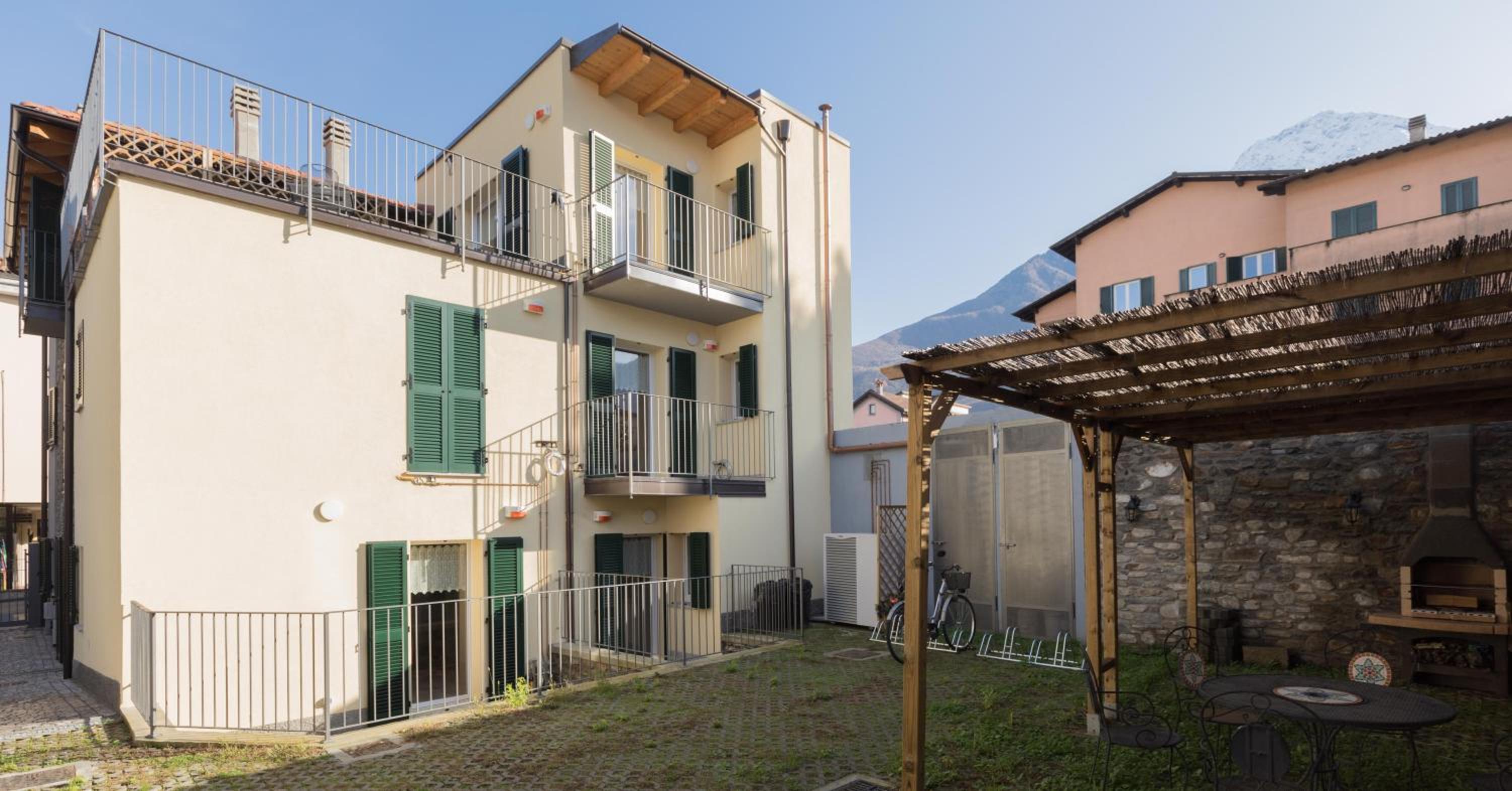 Residenze Lariane view 2