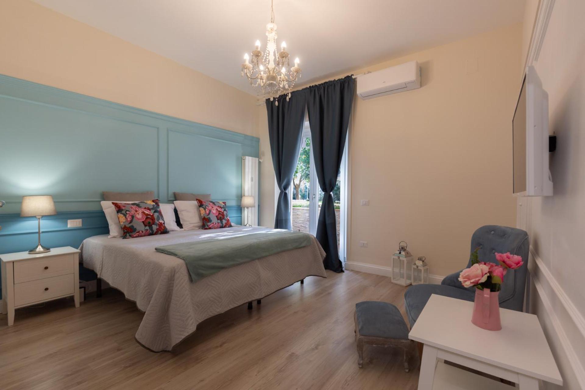 Twins House Sorrento view 3