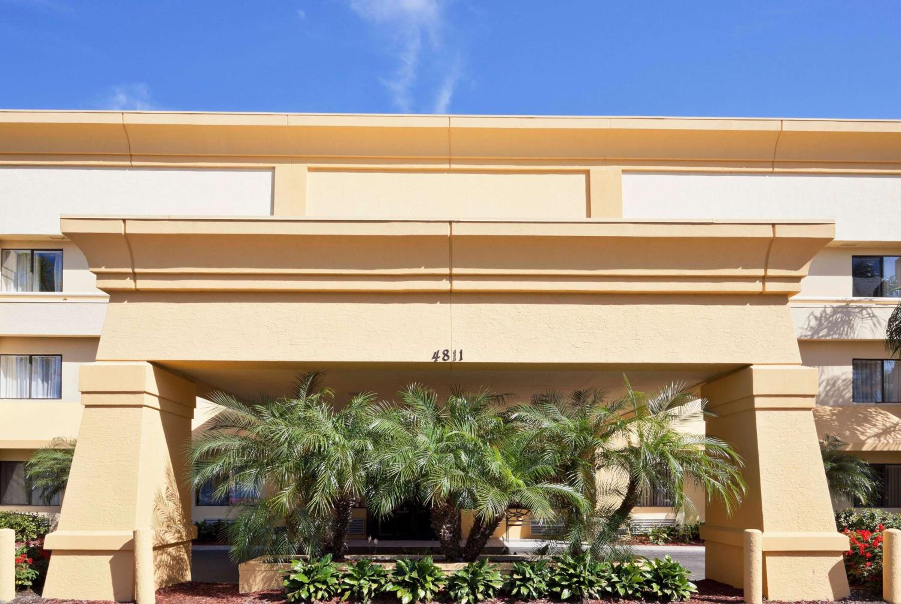Hotel La Quinta by Wyndham Tampa Fairgrounds - Casino - Image 1