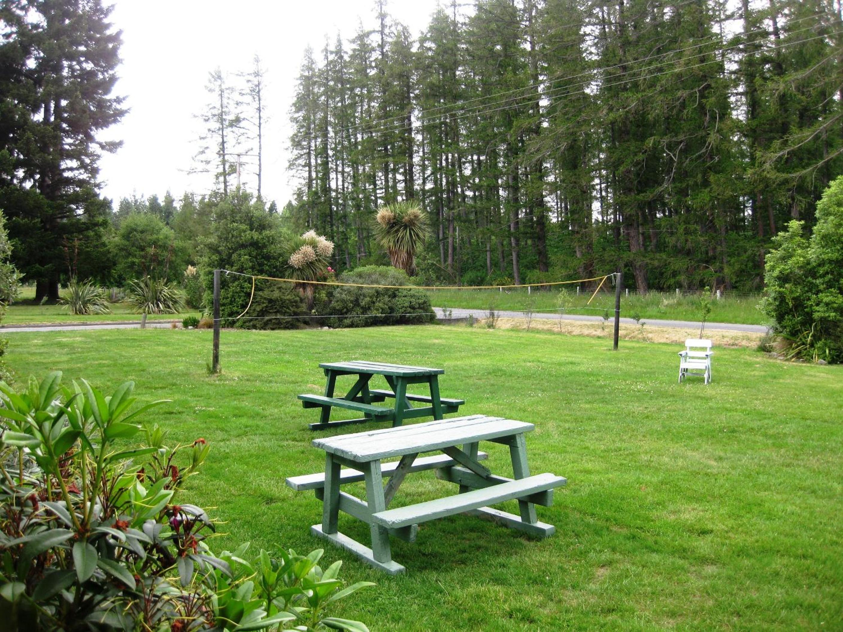 Alpine Holiday Apartments & Campground