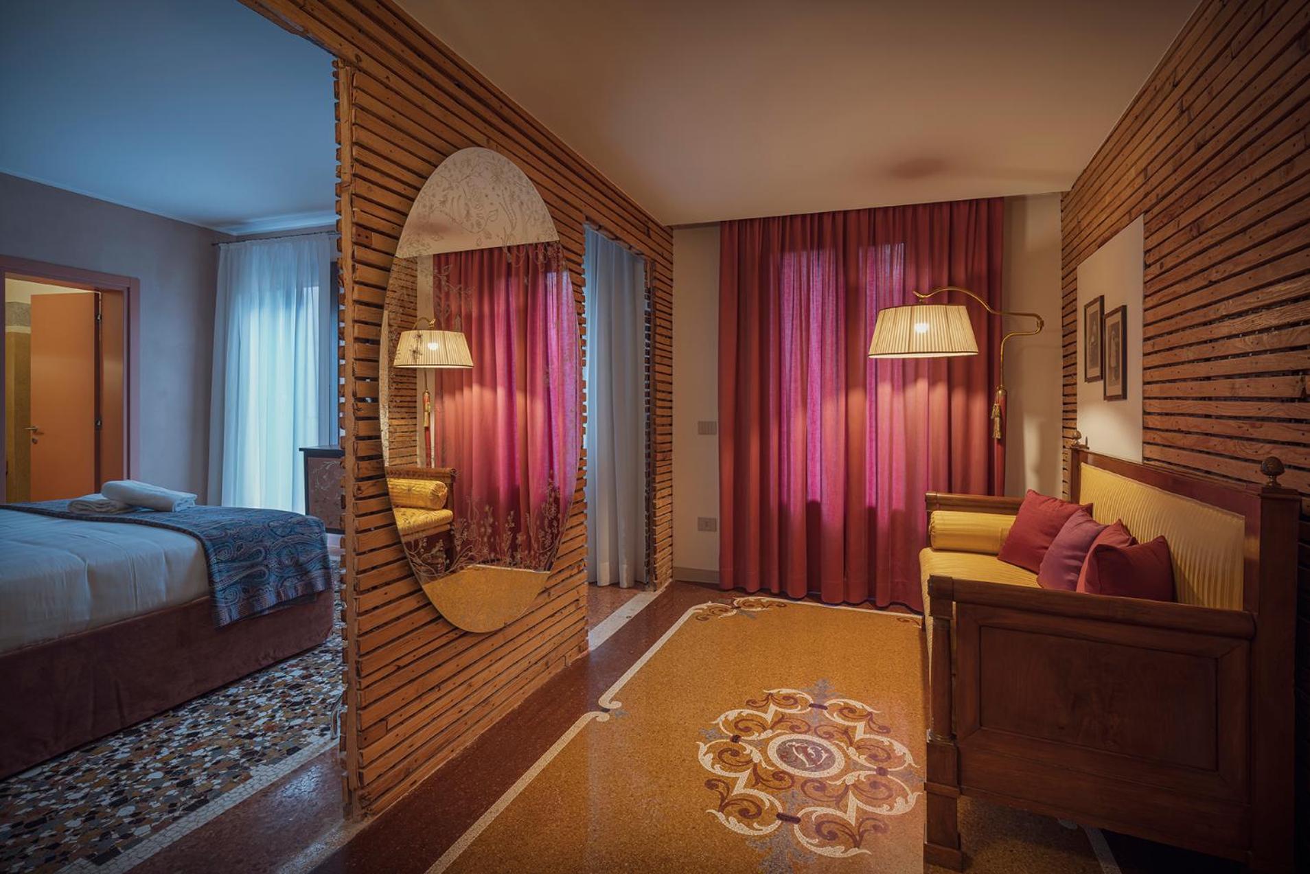 Cinqueteste Luxury Home