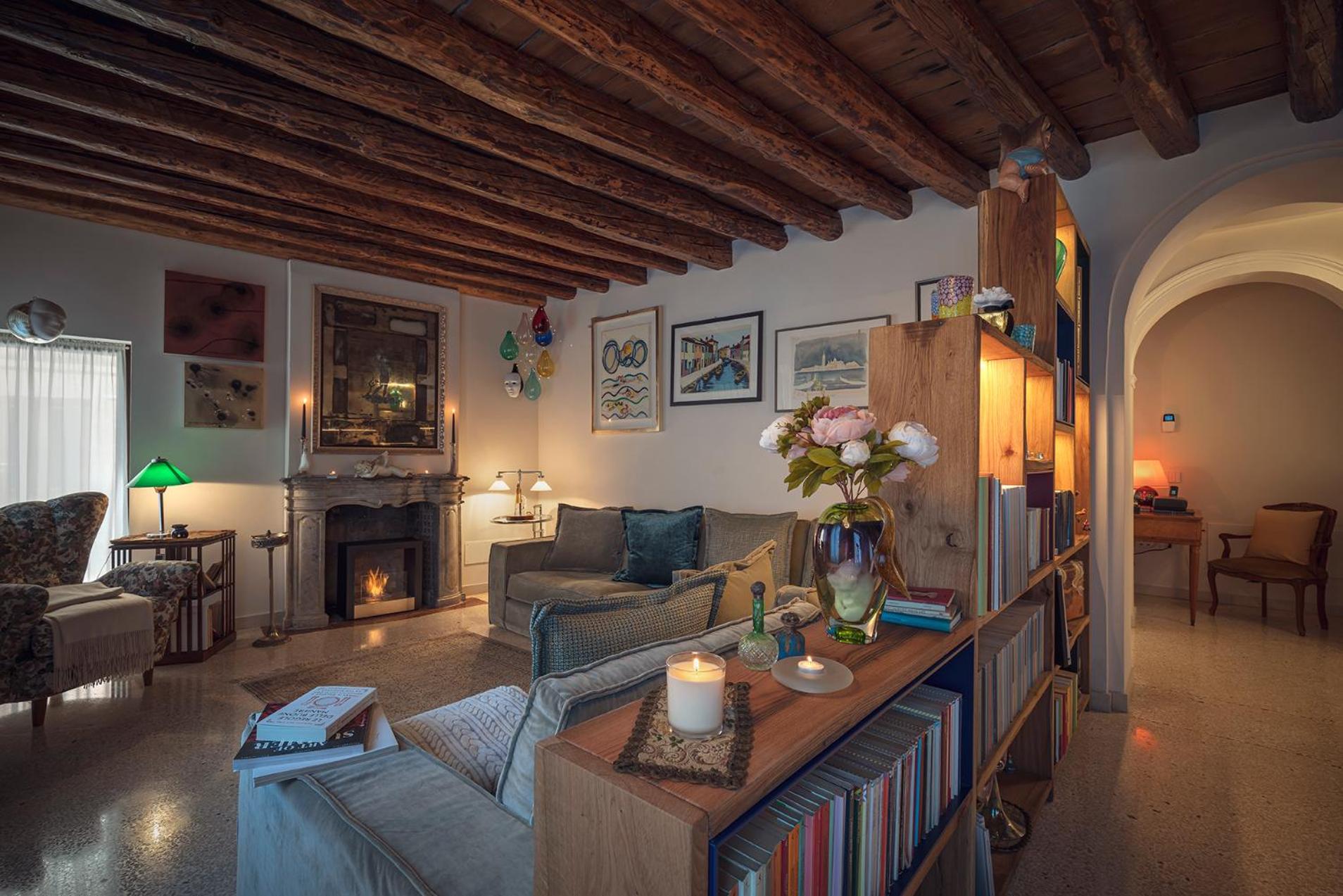 Cinqueteste Luxury Home
