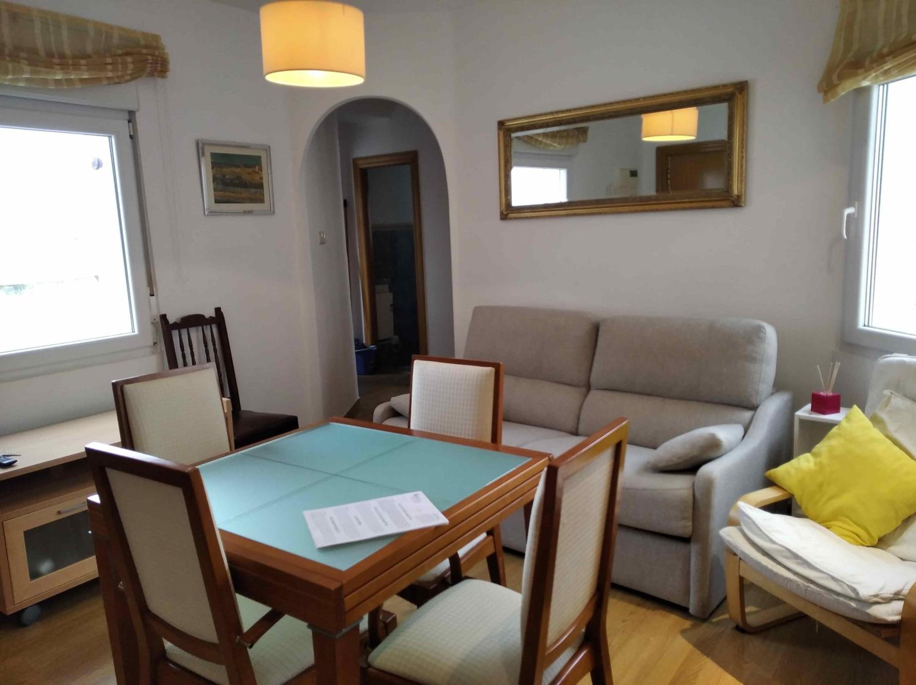 Céntrico y luminoso San Vicente