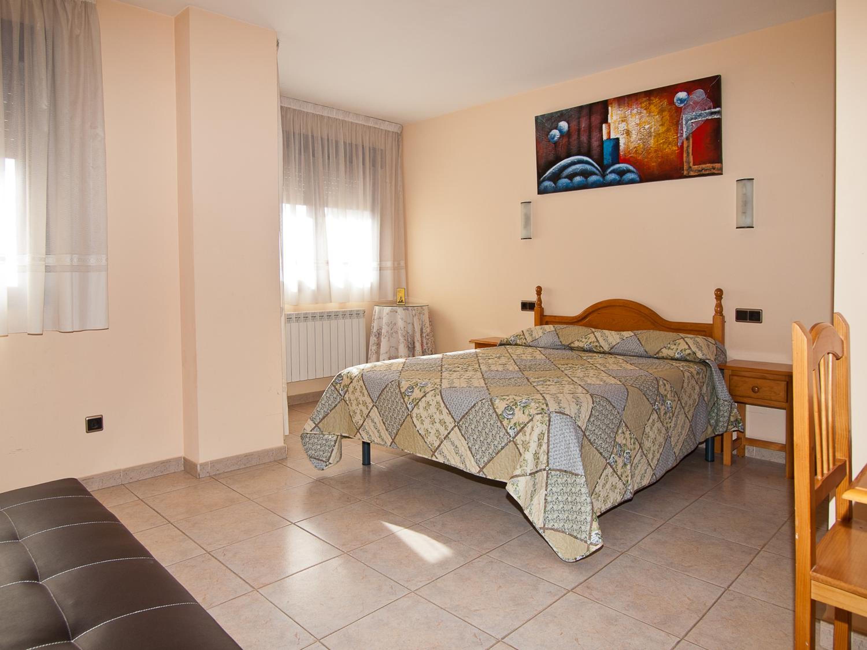 HOSTAL La MARAVILLOSA DE VALDERAS - Image 4