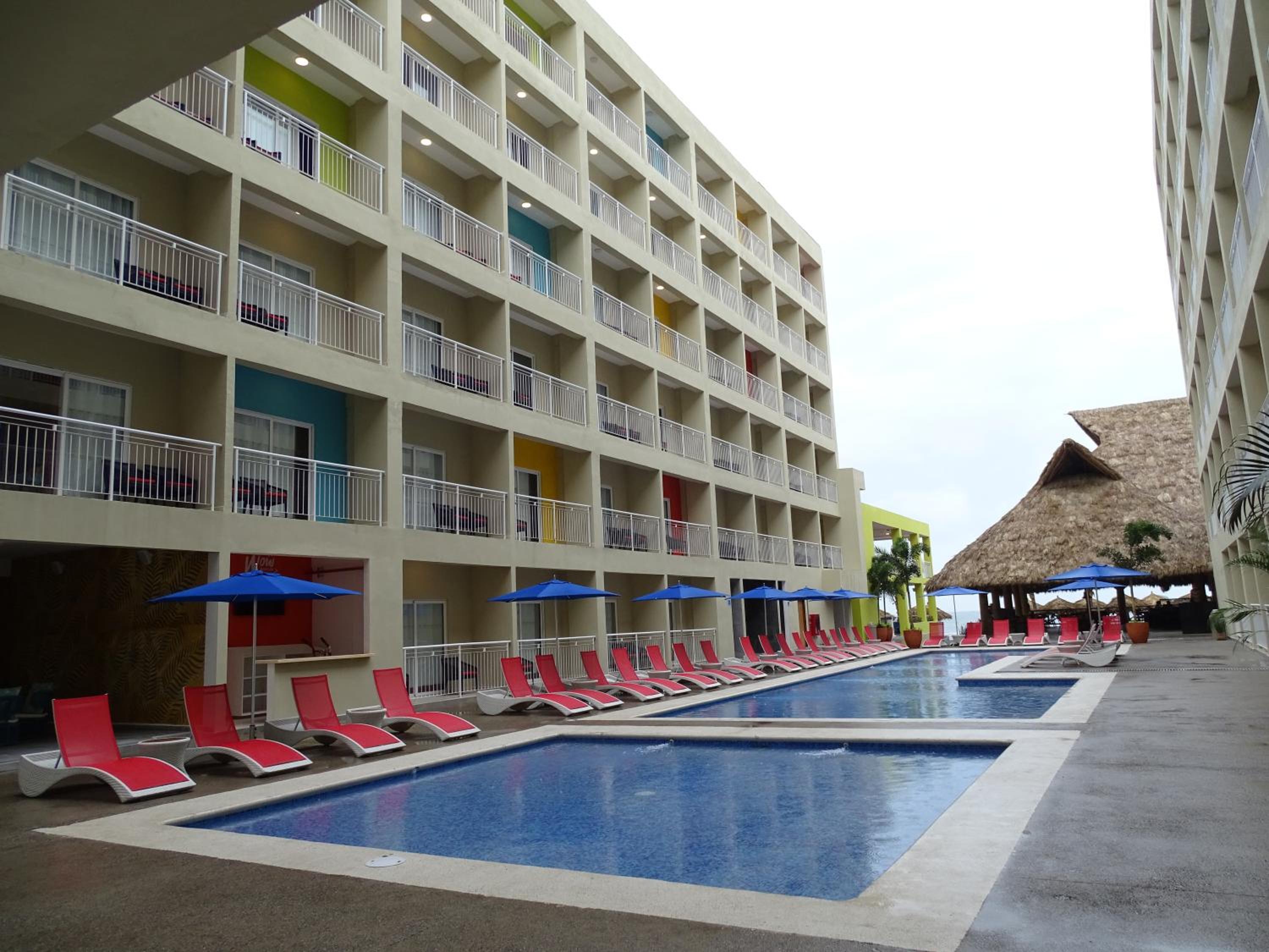 Decameron Isla Coral Guayabitos, Ramada All-Inclusive Resort