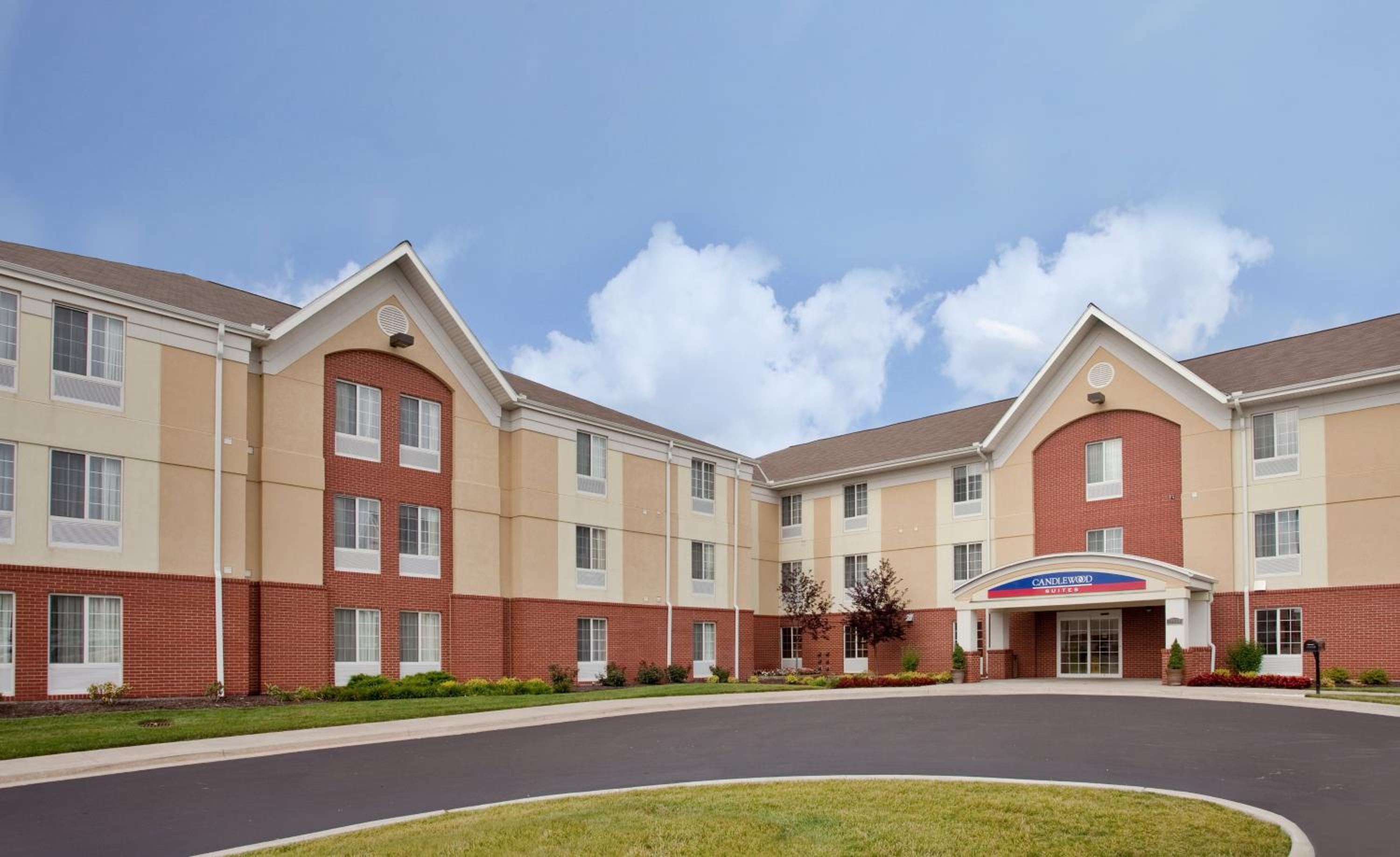 Hotel Candlewood Suites Kansas City Speedway by IHG
