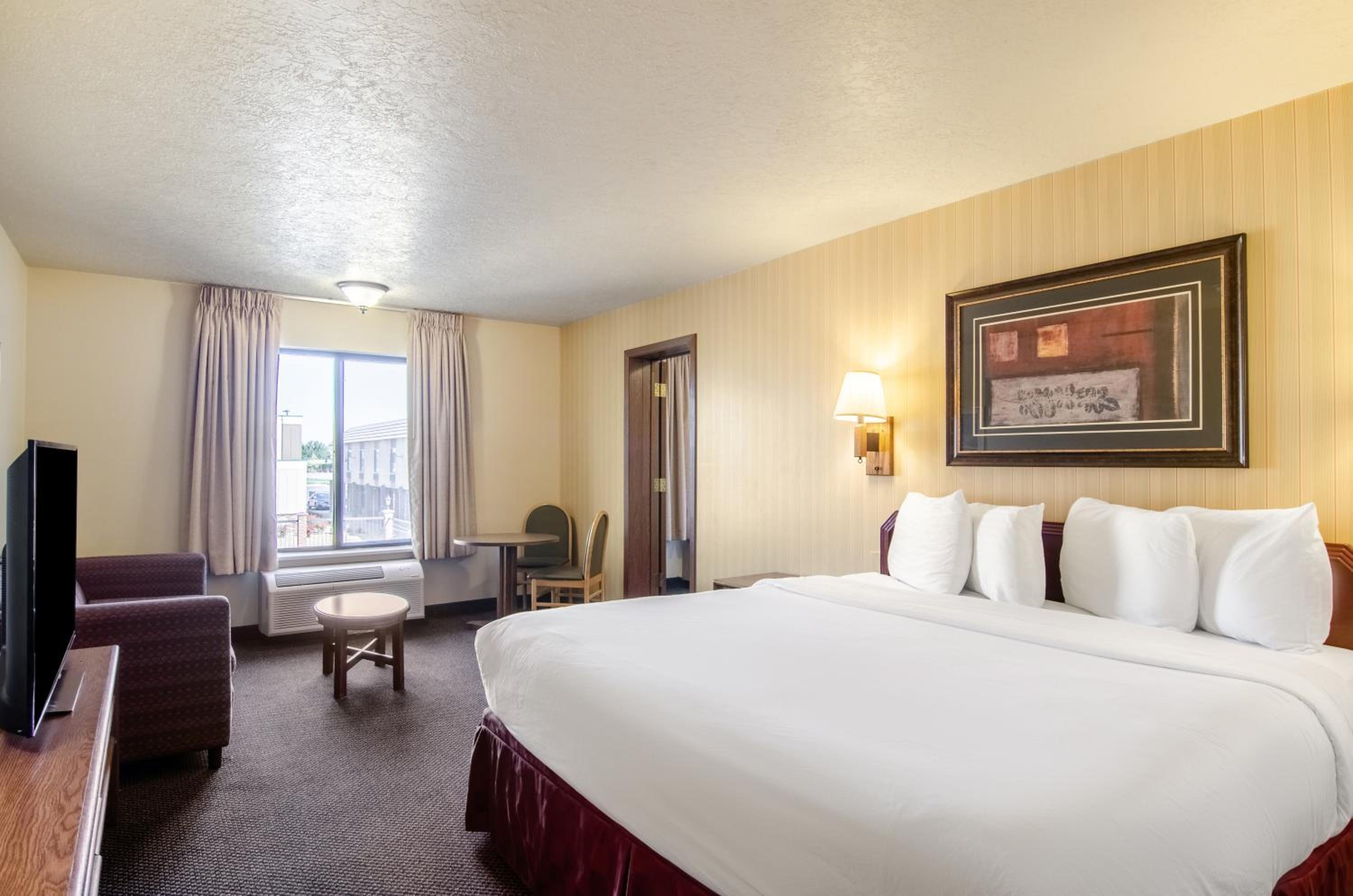Americas Best Value Inn & Suites Ft Collins E at I-25