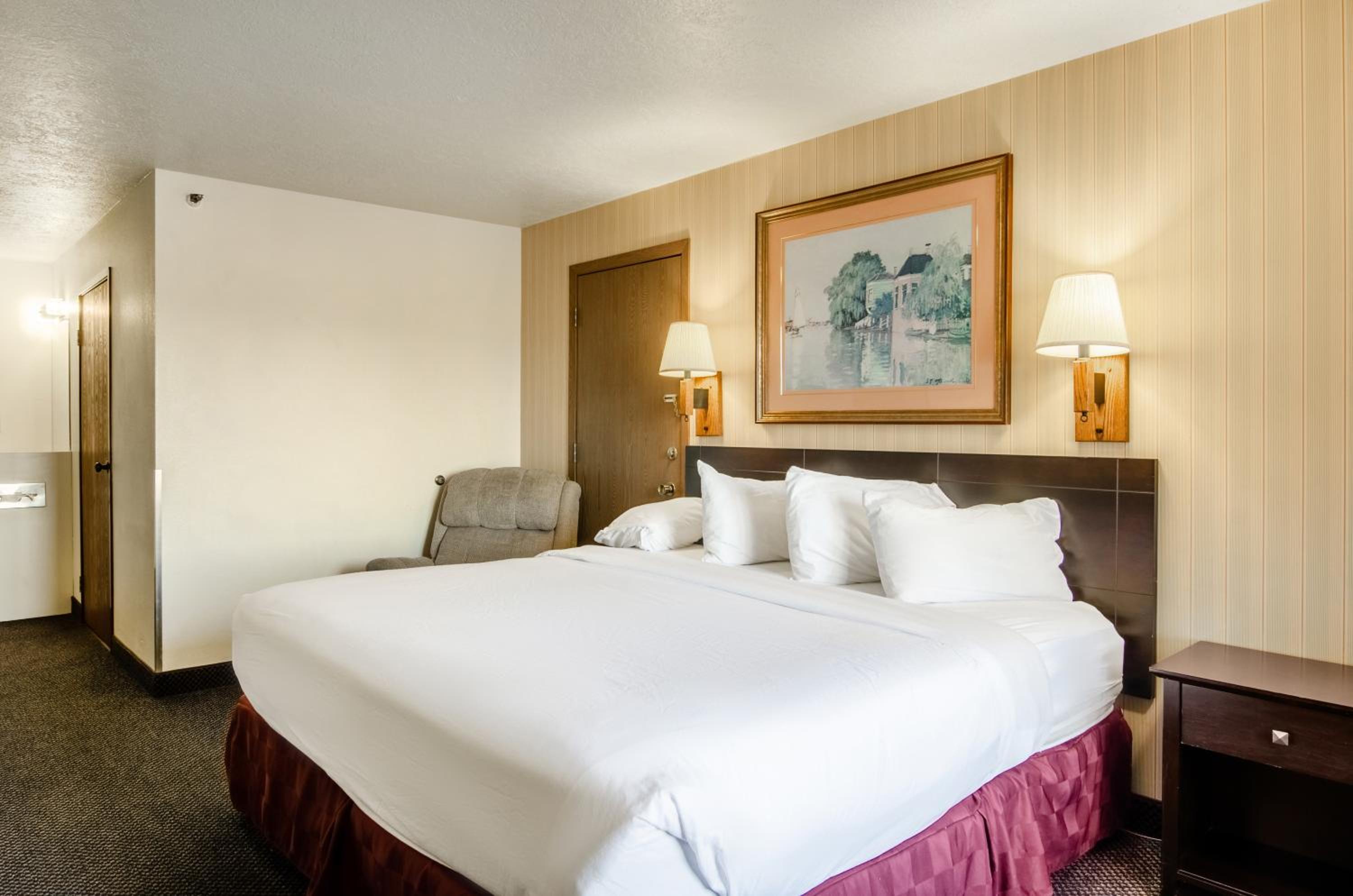 Americas Best Value Inn & Suites Ft Collins E at I-25