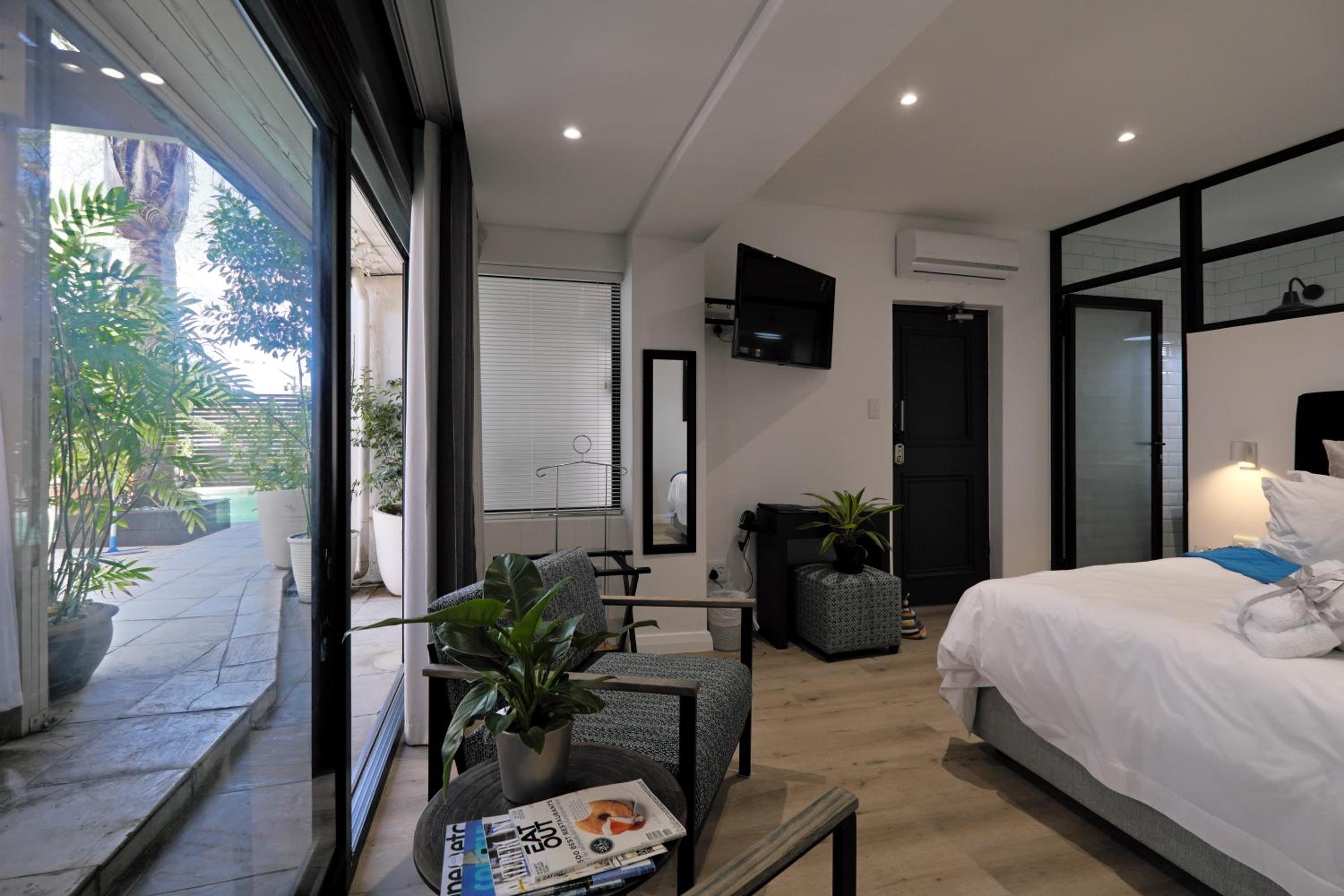 Point B Guest House -Sustainable Solar Energy — photo 45