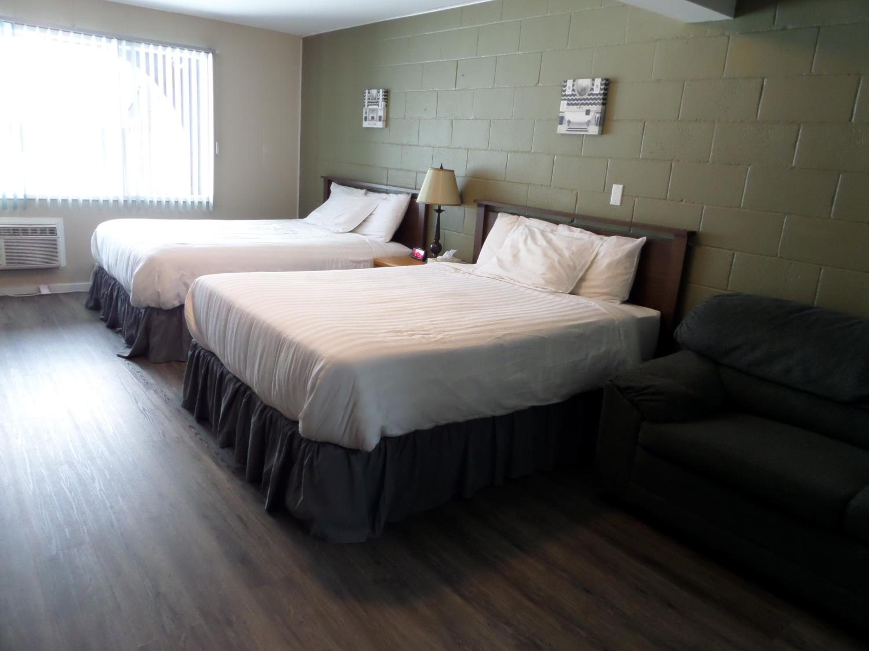 Ray Lyn Motel