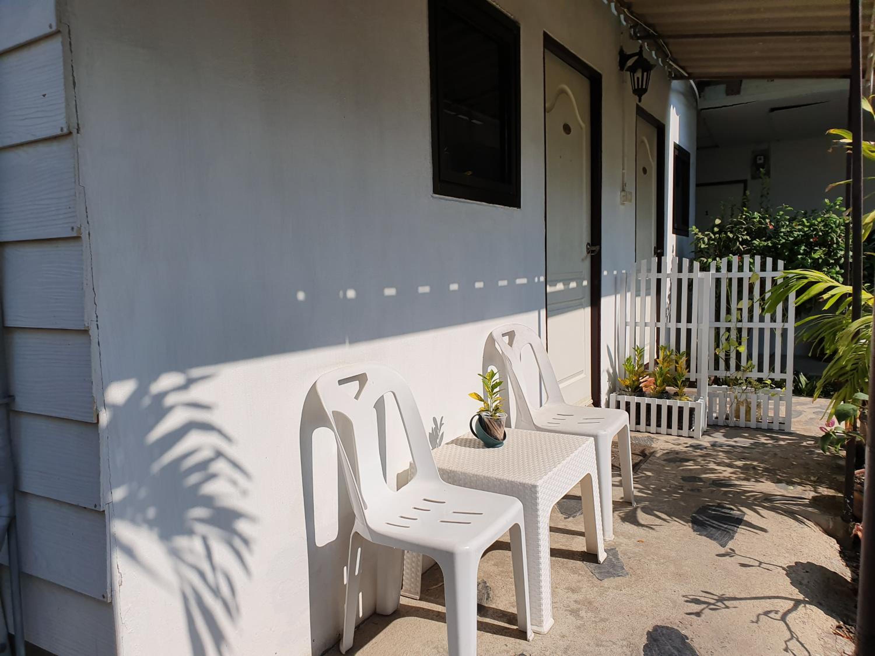 P.California Inter Hostel