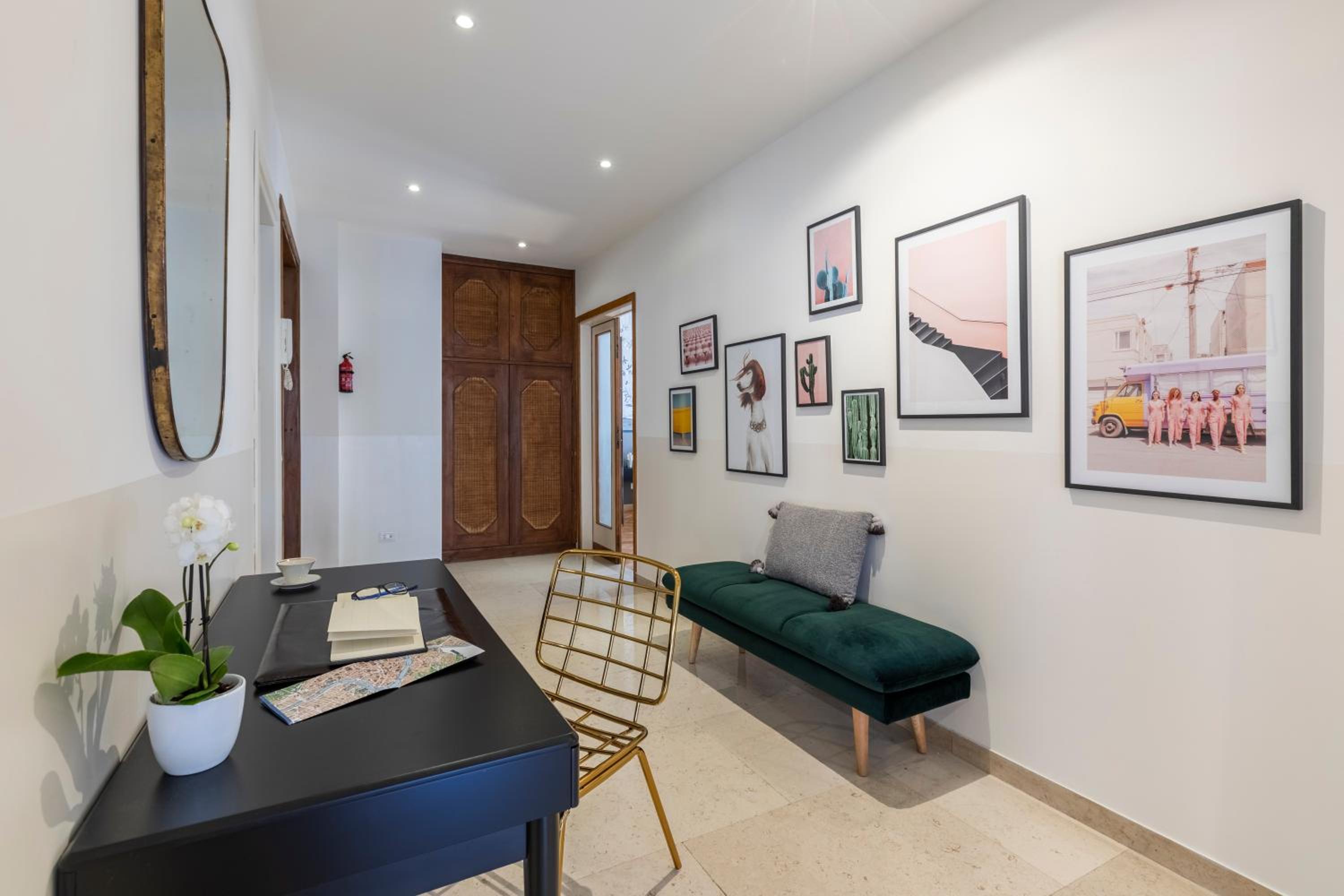 ROMAC San Saba 5-Bedroom and Terrace near Ostiense