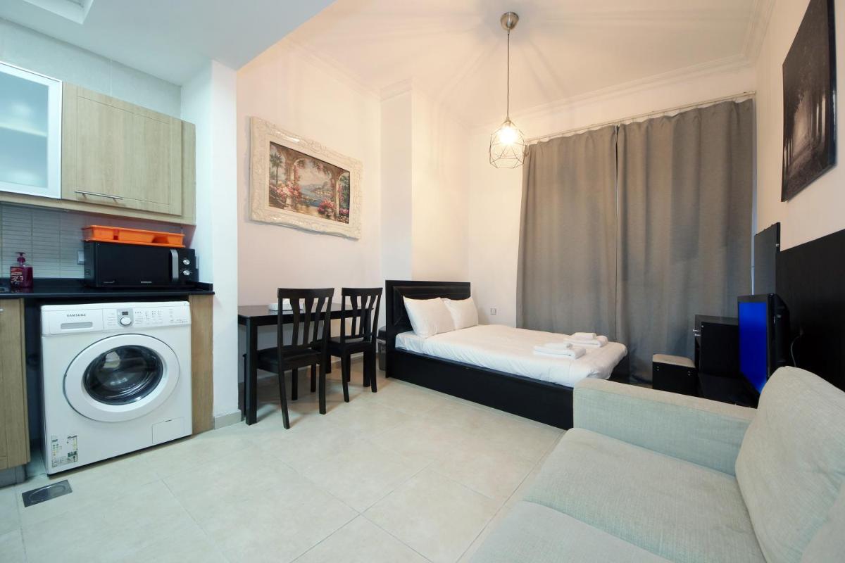 Studio Apartment in Zumurud Tower , Dubai Marina