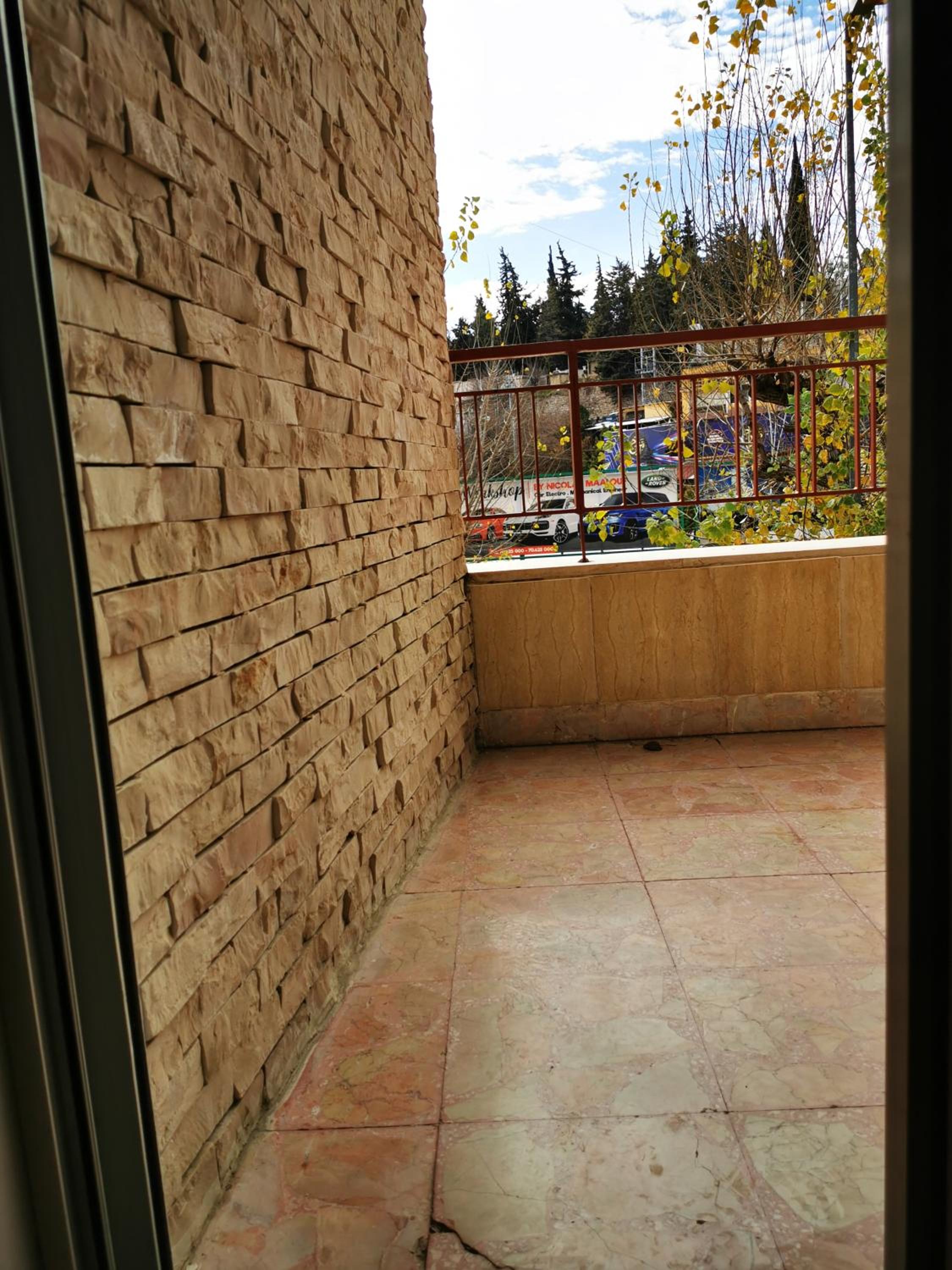 Photo 35