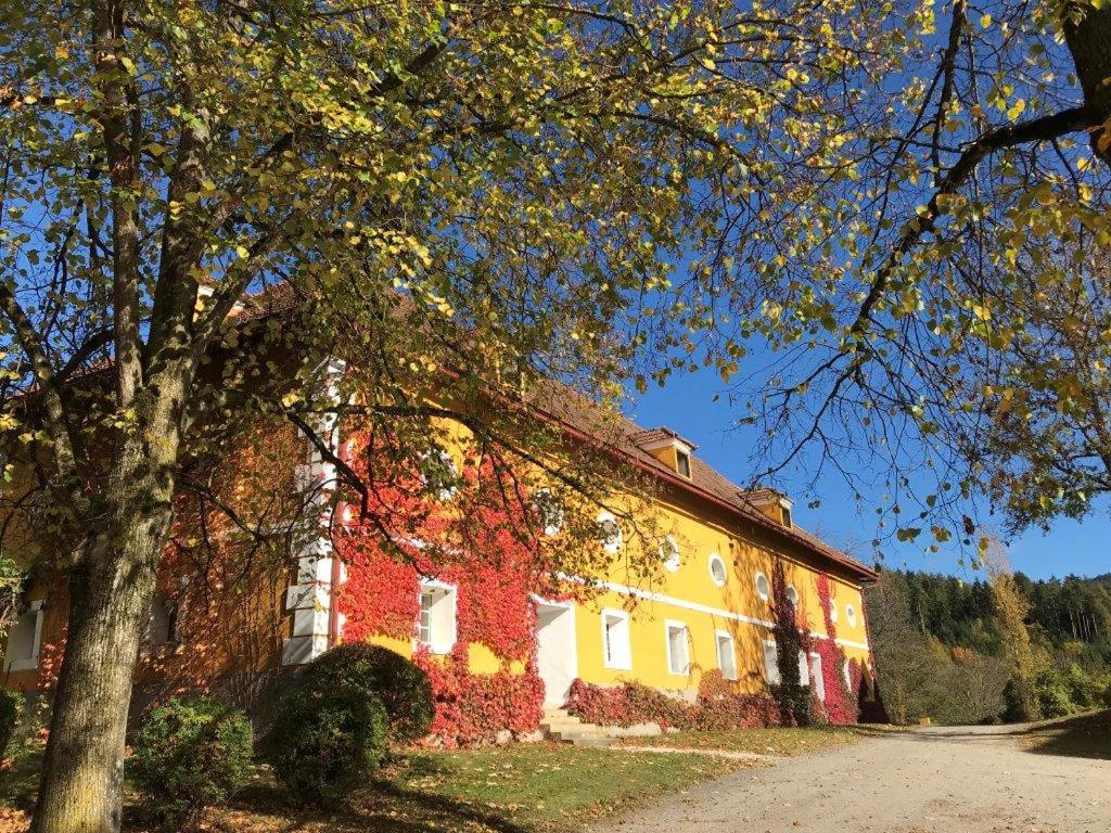 Ferienwohnung Ottmanach Schlosshof