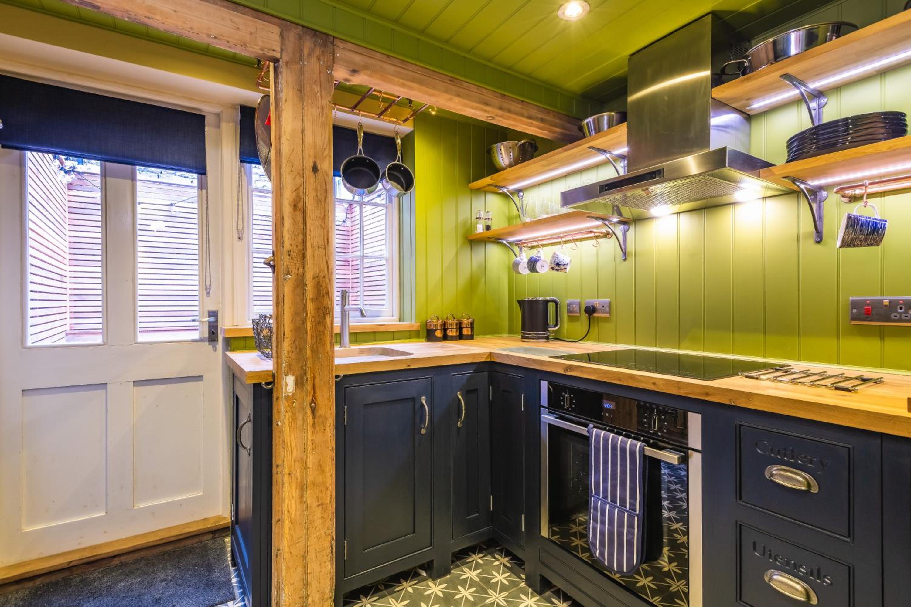 Number 6 Stamford - Boutique Grade II Listed Townhouse, photo 5