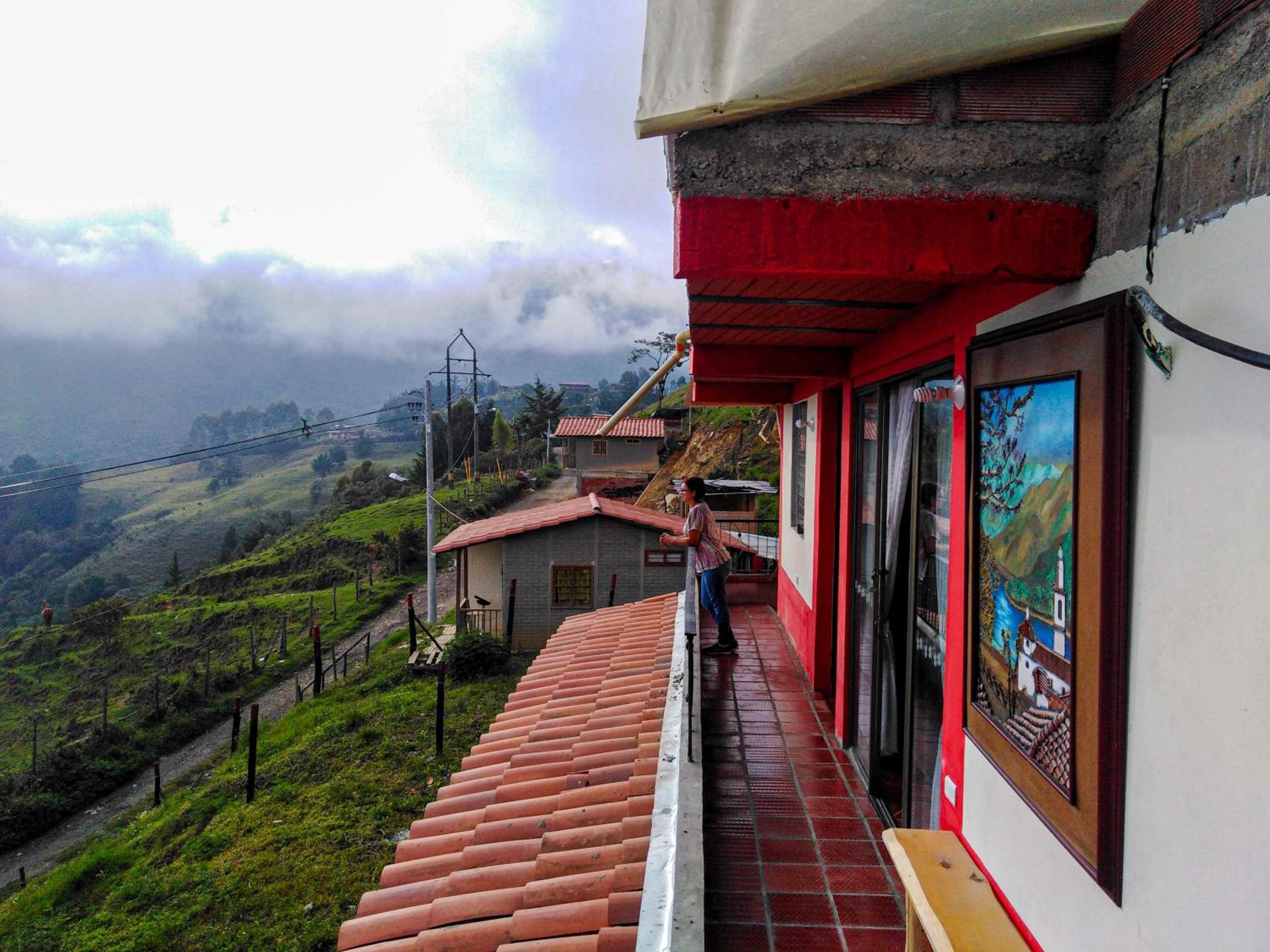 Casa Descanso en el Campo con Hermosa Vista a los Farallones view 3