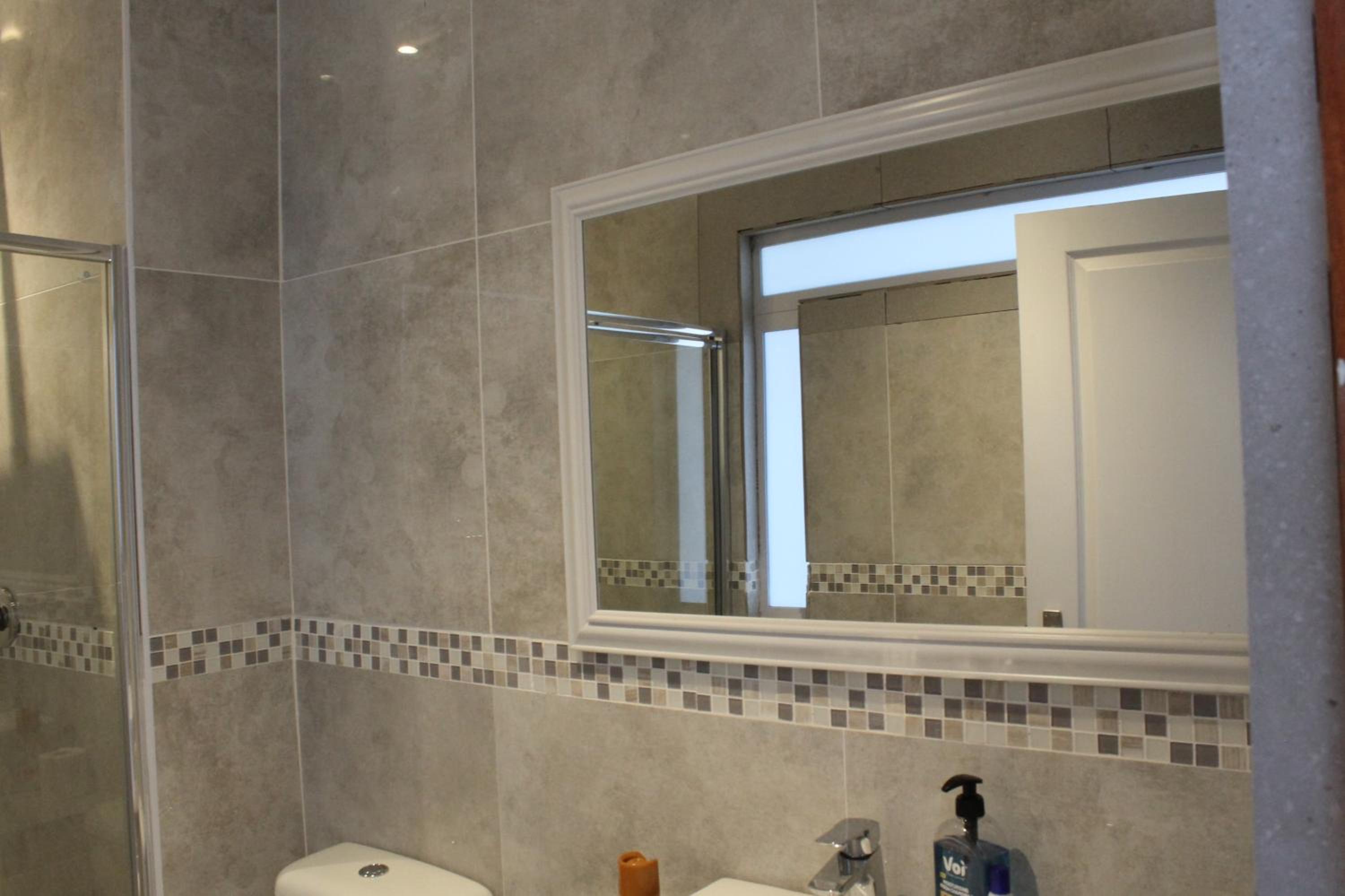 Phoenix Lodge and Waterside Accommodation