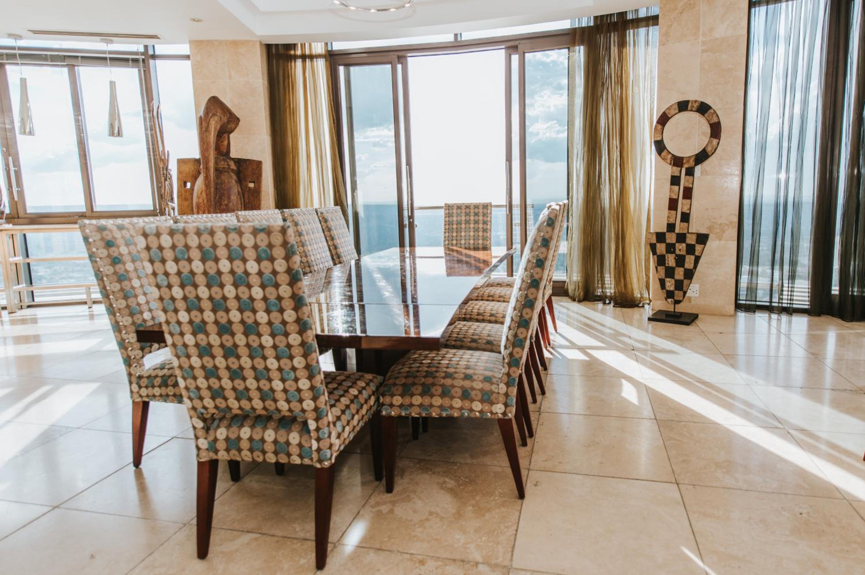 Johannesburg Vacations - The Michelangelo Towers - Property Image 6
