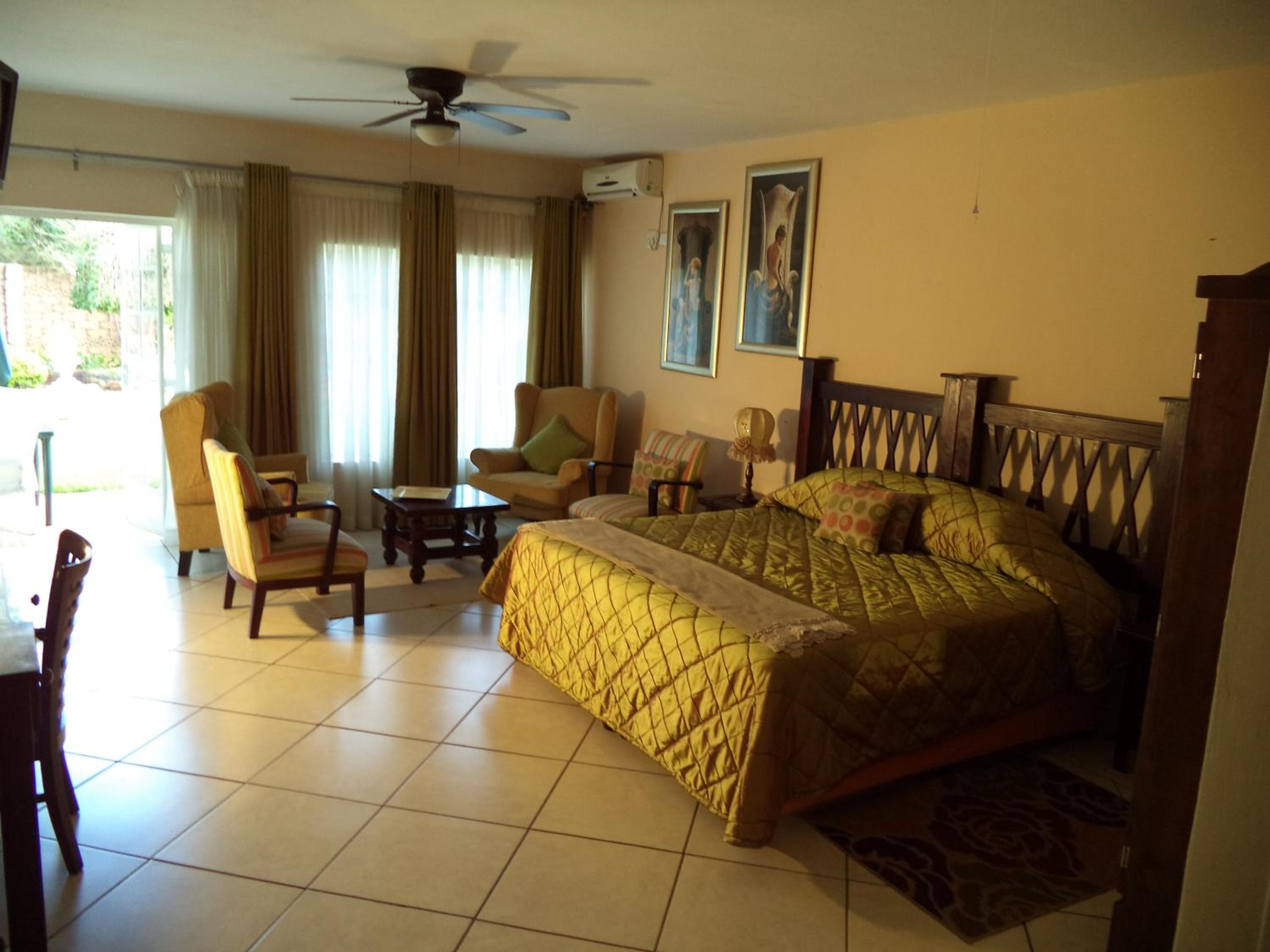 Heatherdale Guesthouse & Shuttle Services