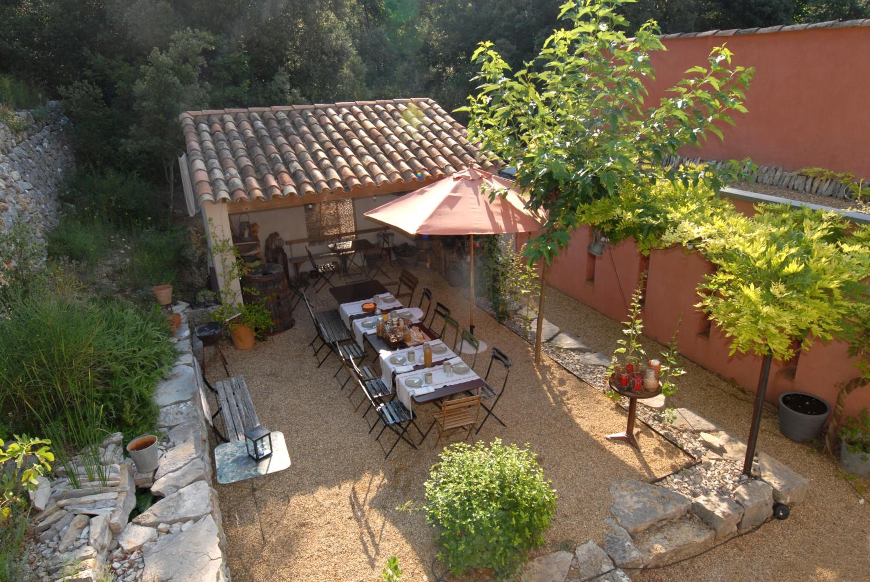 Les Pierres Sauvages view 3