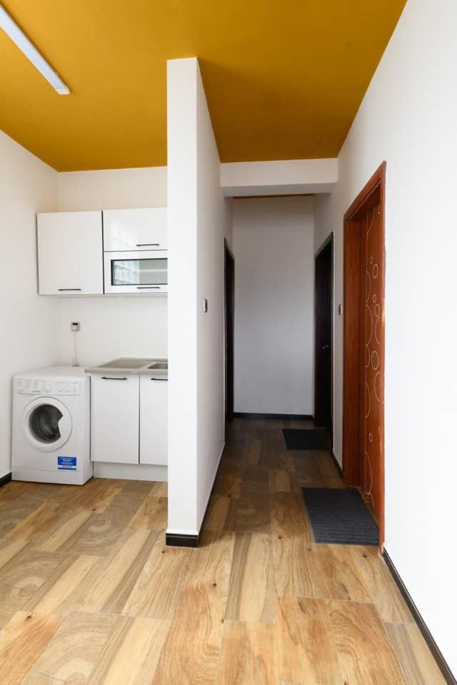 Amaze Residence luxury 2bedroom apartment 1 view 5