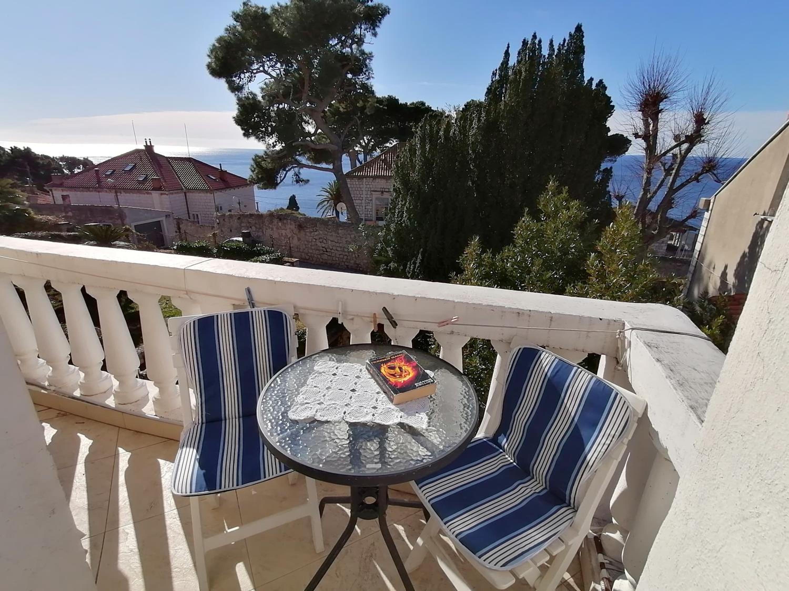 Two-bedrooms apartment with balcony and sea view,near Old town