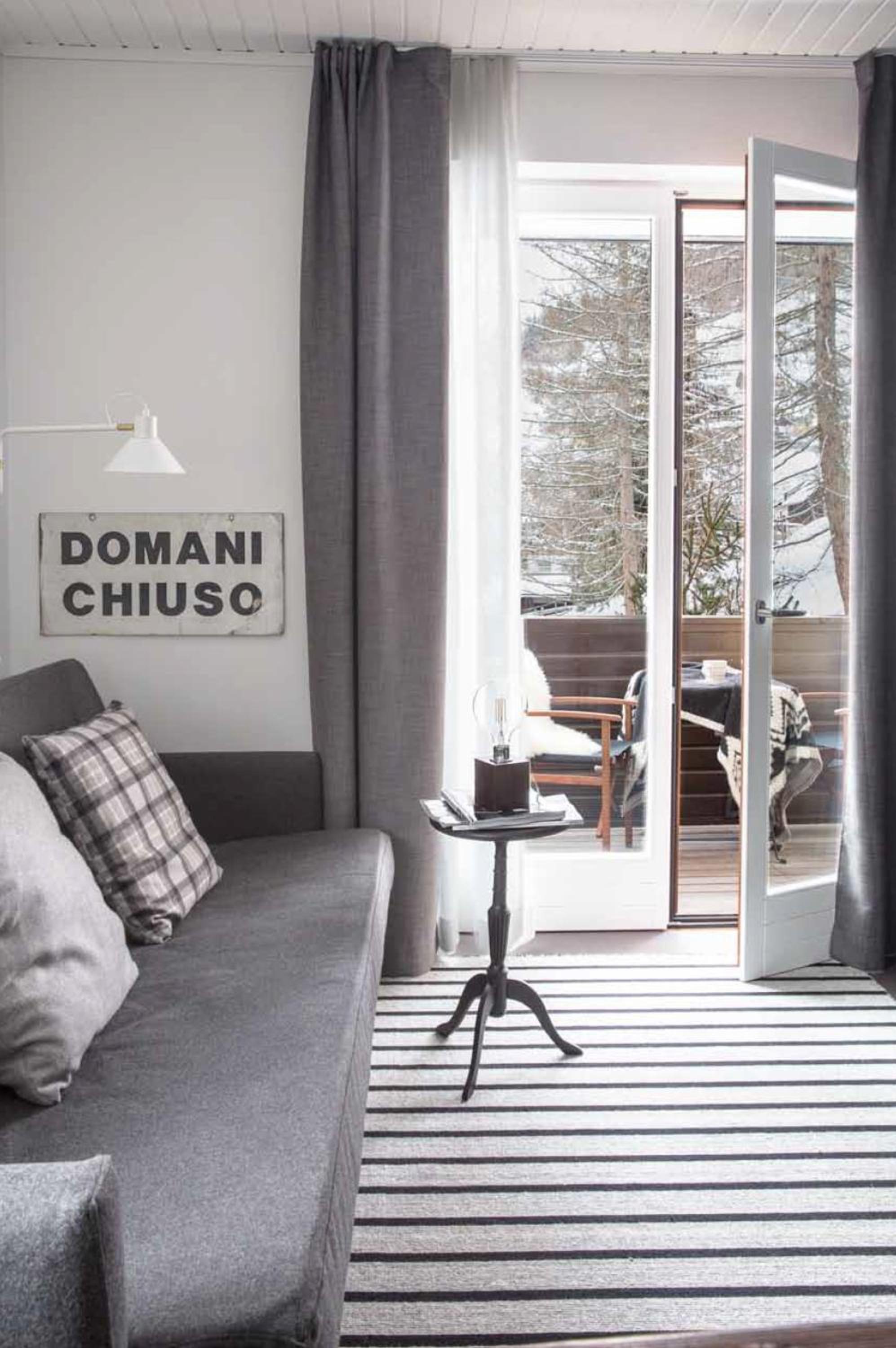 IRIS TOP 3 DESIGN APARTMENT